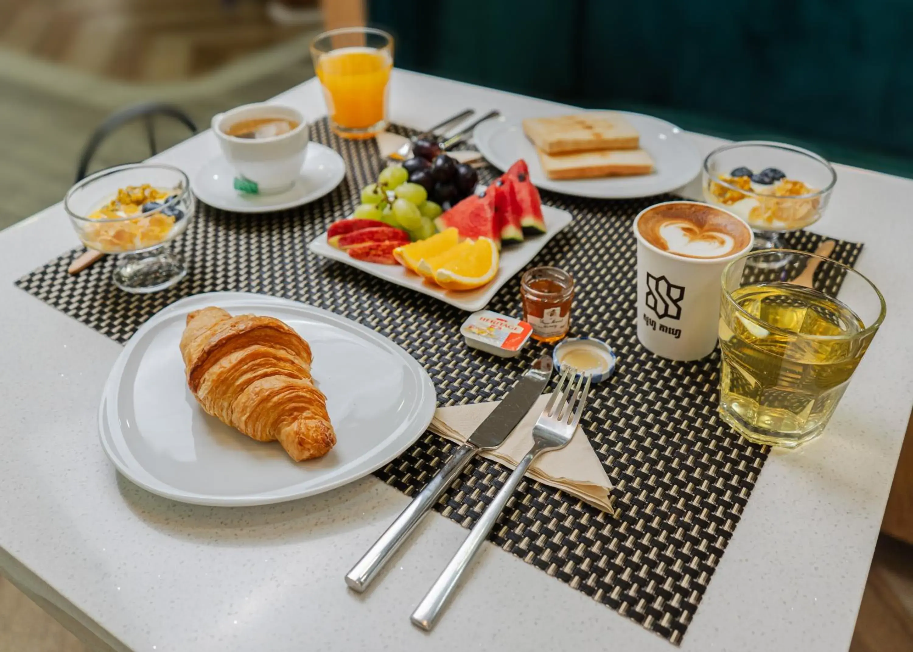 Breakfast in SOHO Residence Breakfast in SOHO Residence