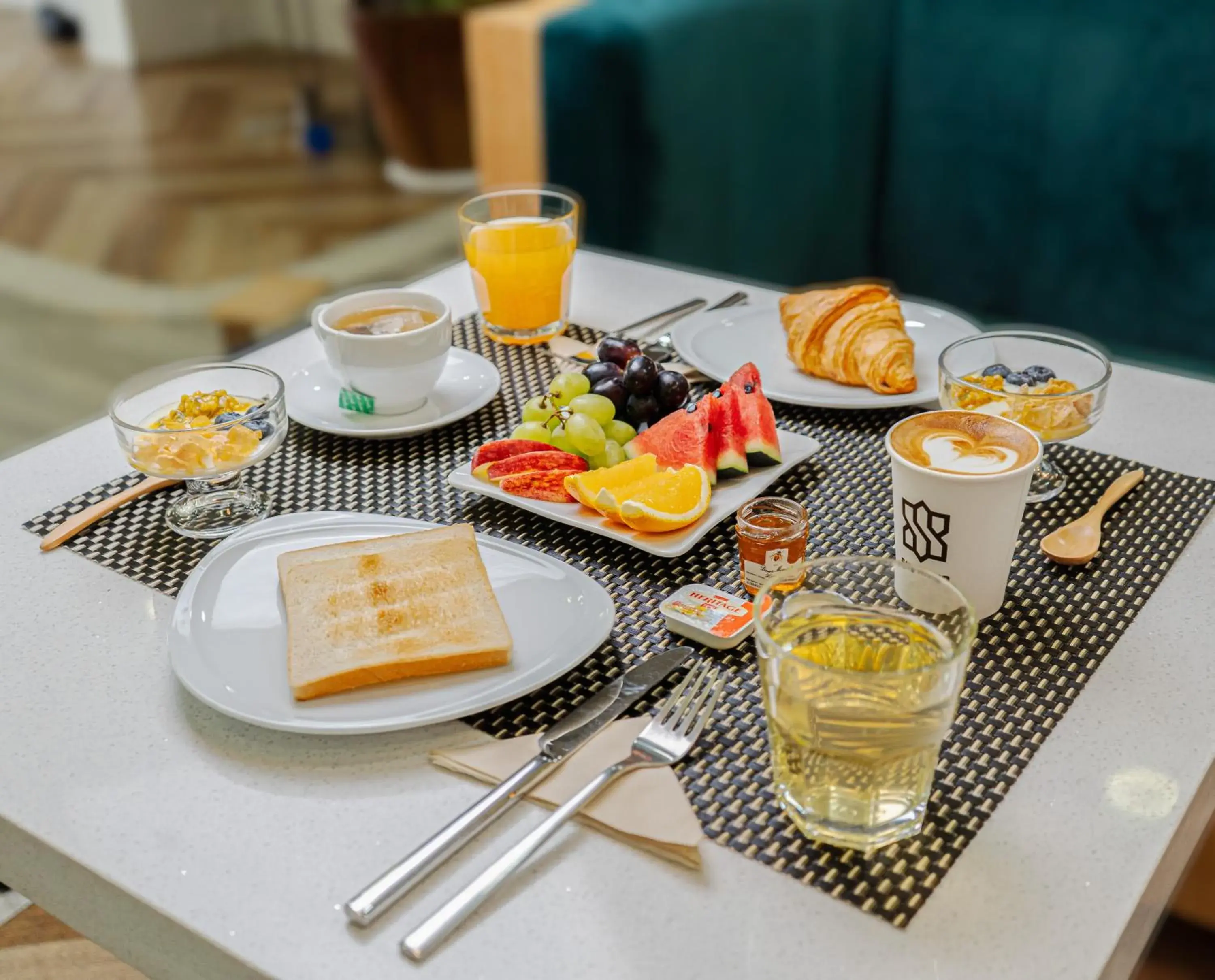 Breakfast in SOHO Residence Breakfast in SOHO Residence