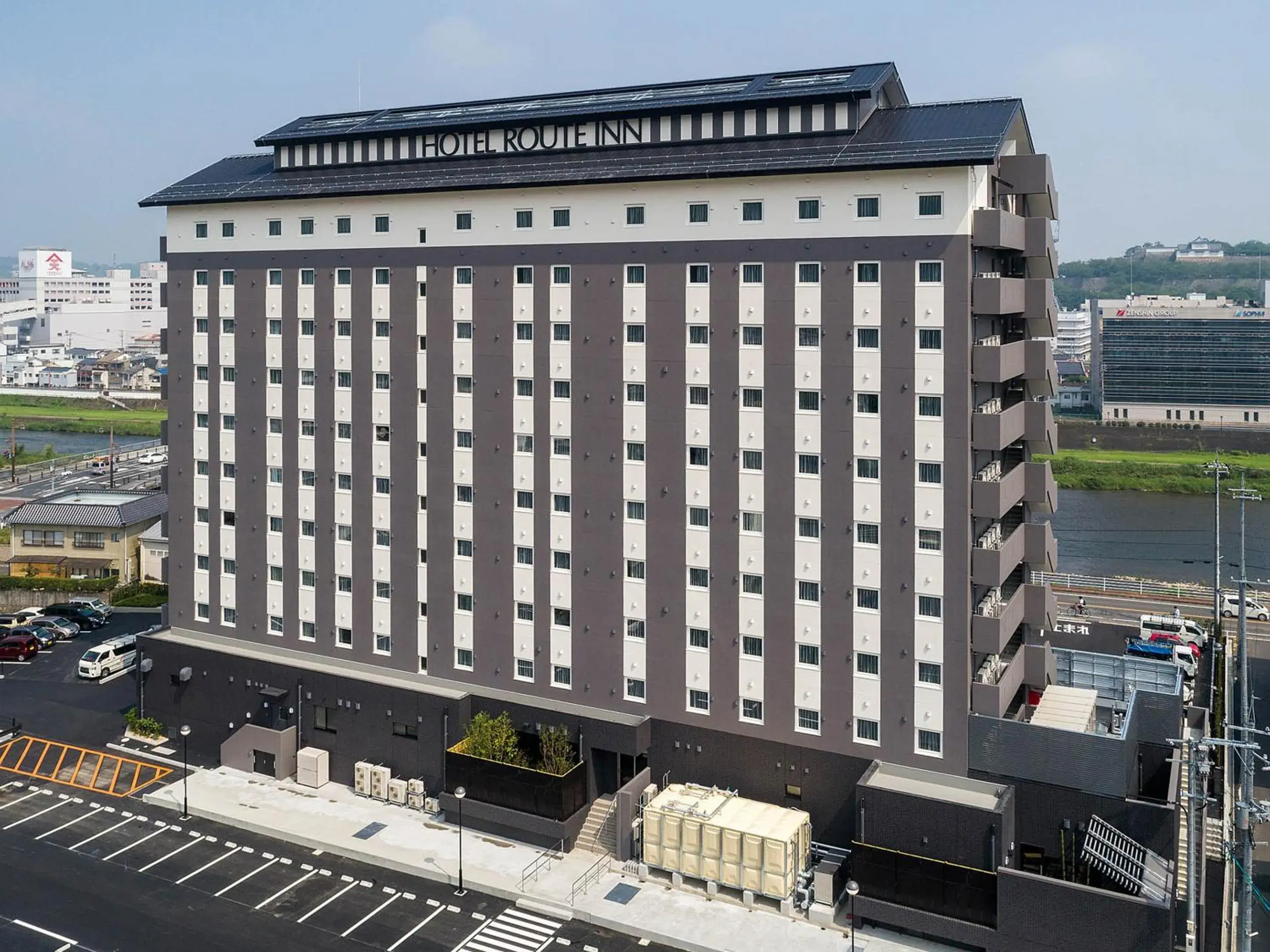 Property building in Hotel Route-Inn Tsuyama Ekimae Property building in Hotel Route-Inn Tsuyama Ekimae