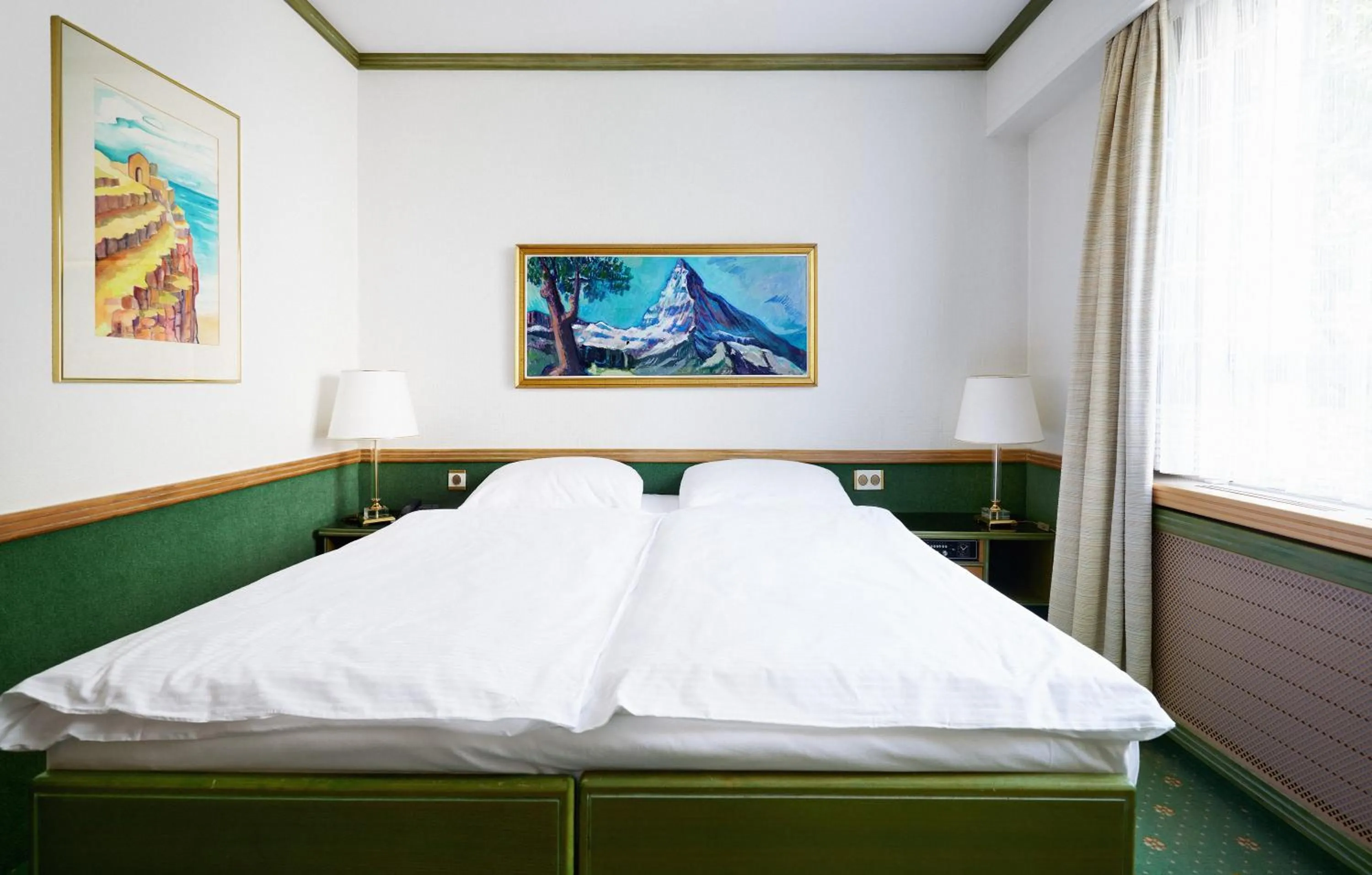 Bed in Hotel Arlette beim Hauptbahnhof