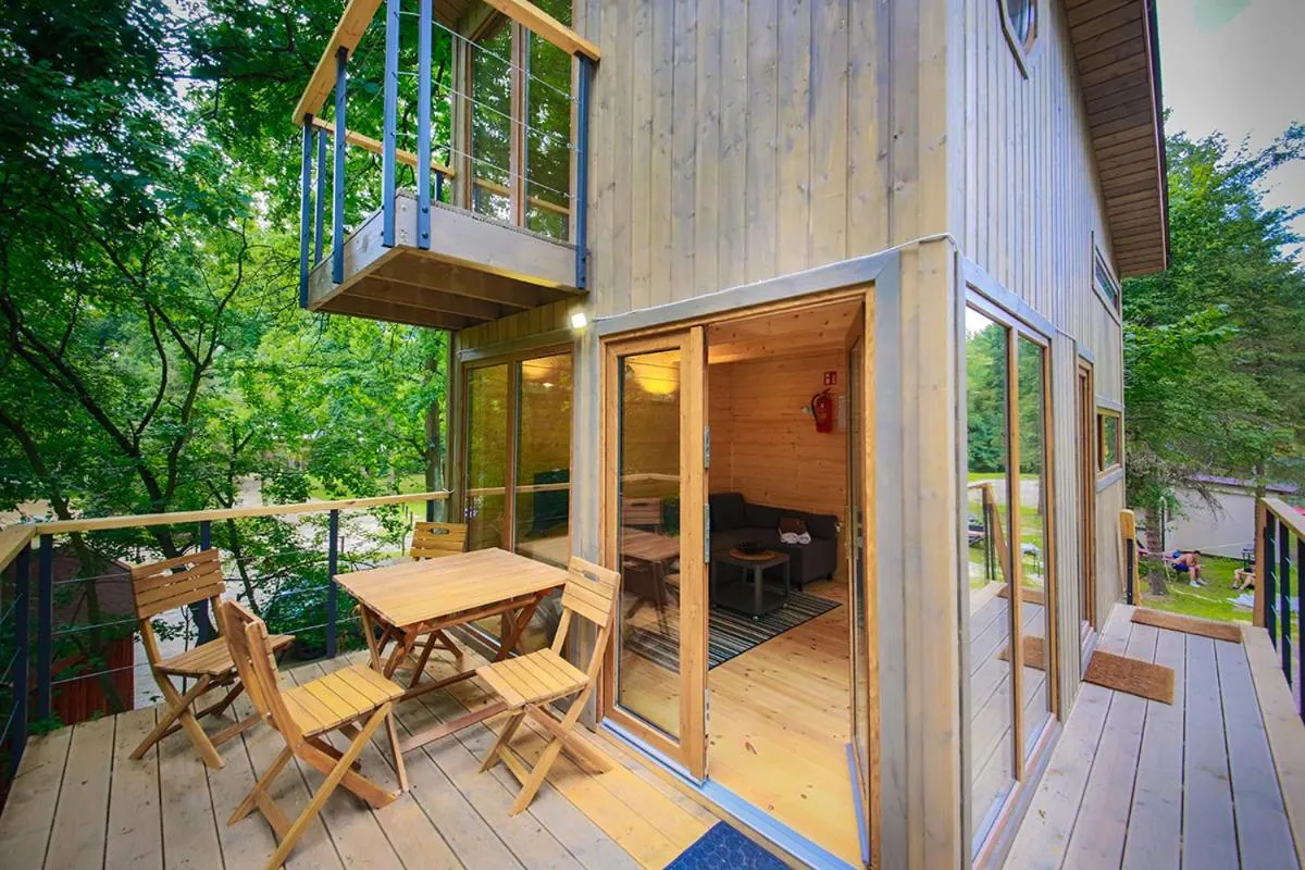 Property building in Apartamenty wśród drzew River Park SAUNA