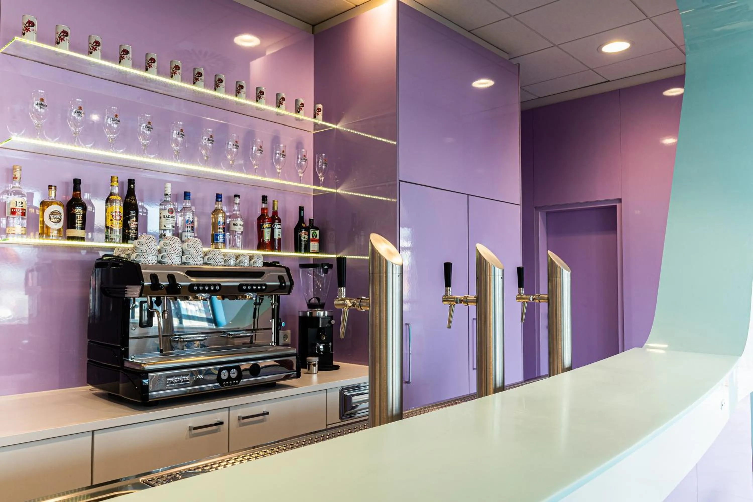 Lounge or bar in Prize by Radisson, Rostock City
