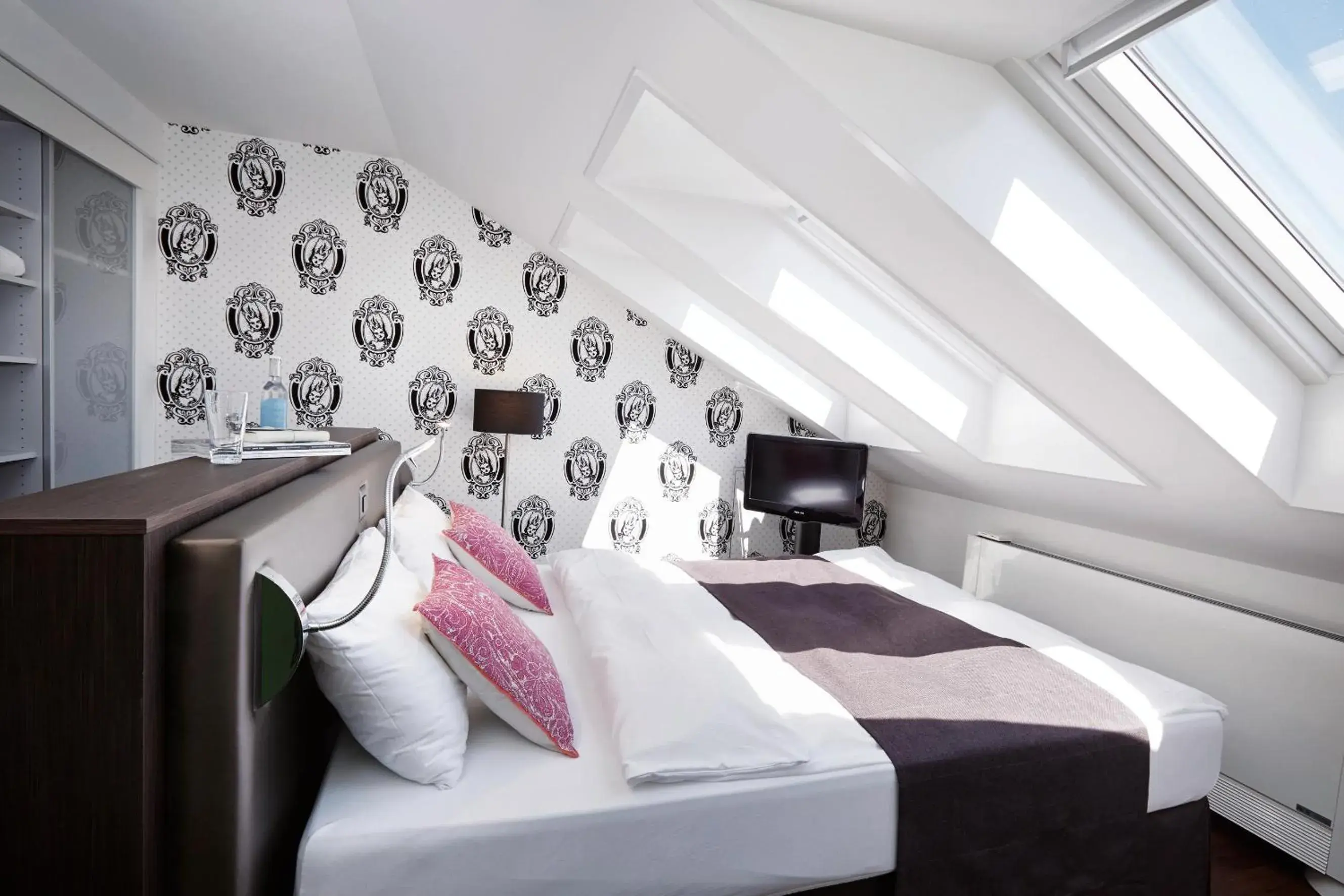 Bed in Sorell Hotel Rütli Niederdorf Zürich Bed in Sorell Hotel Rütli Niederdorf Zürich