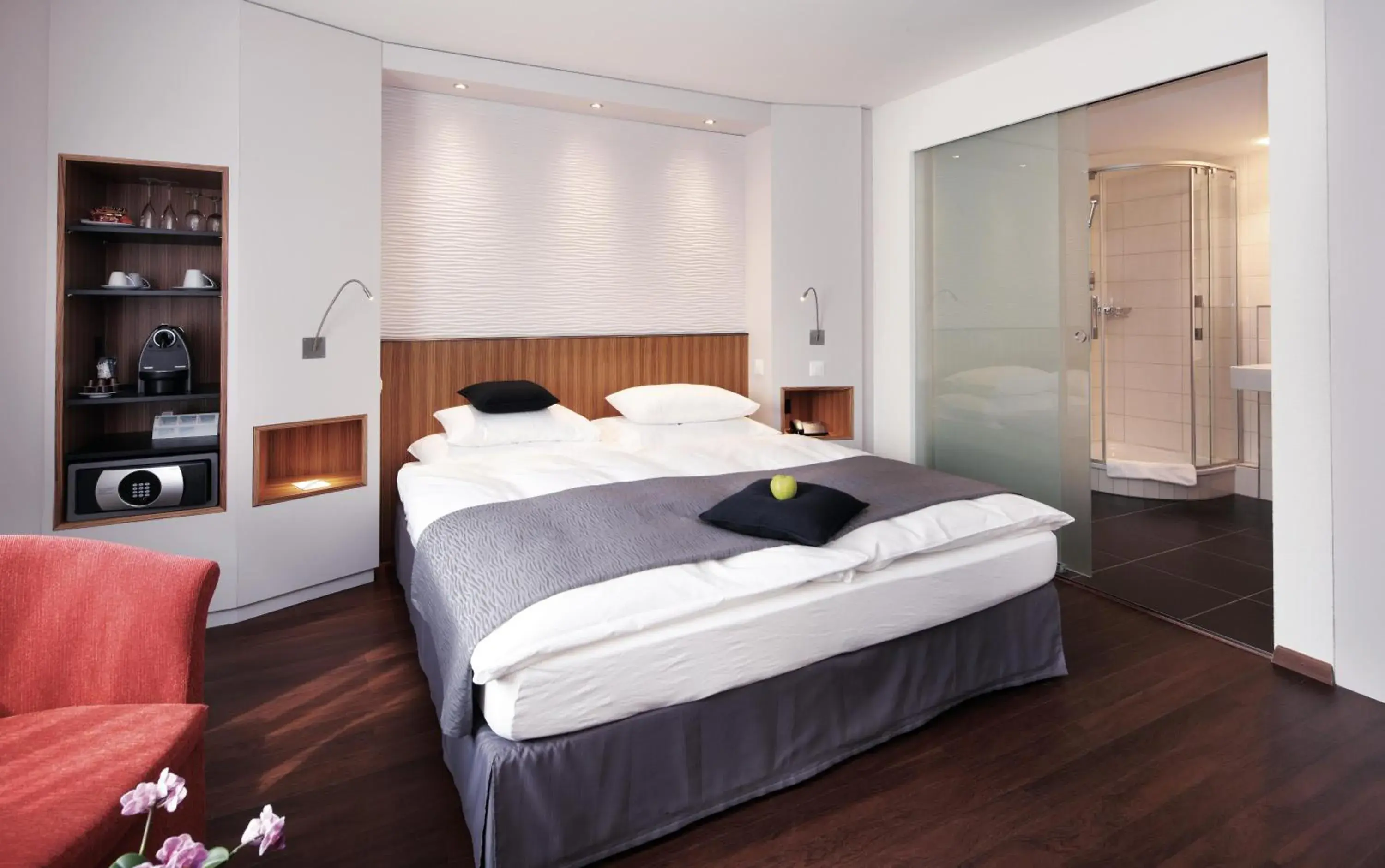 Bed in Sorell Hotel Rütli Niederdorf Zürich Bed in Sorell Hotel Rütli Niederdorf Zürich