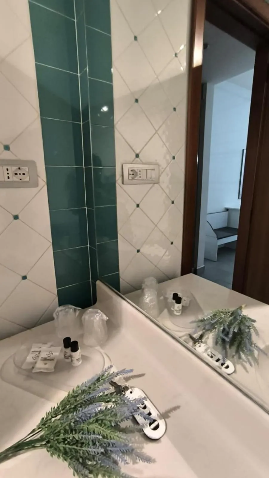 Bathroom in HOTEL QUADRIFOGLIO