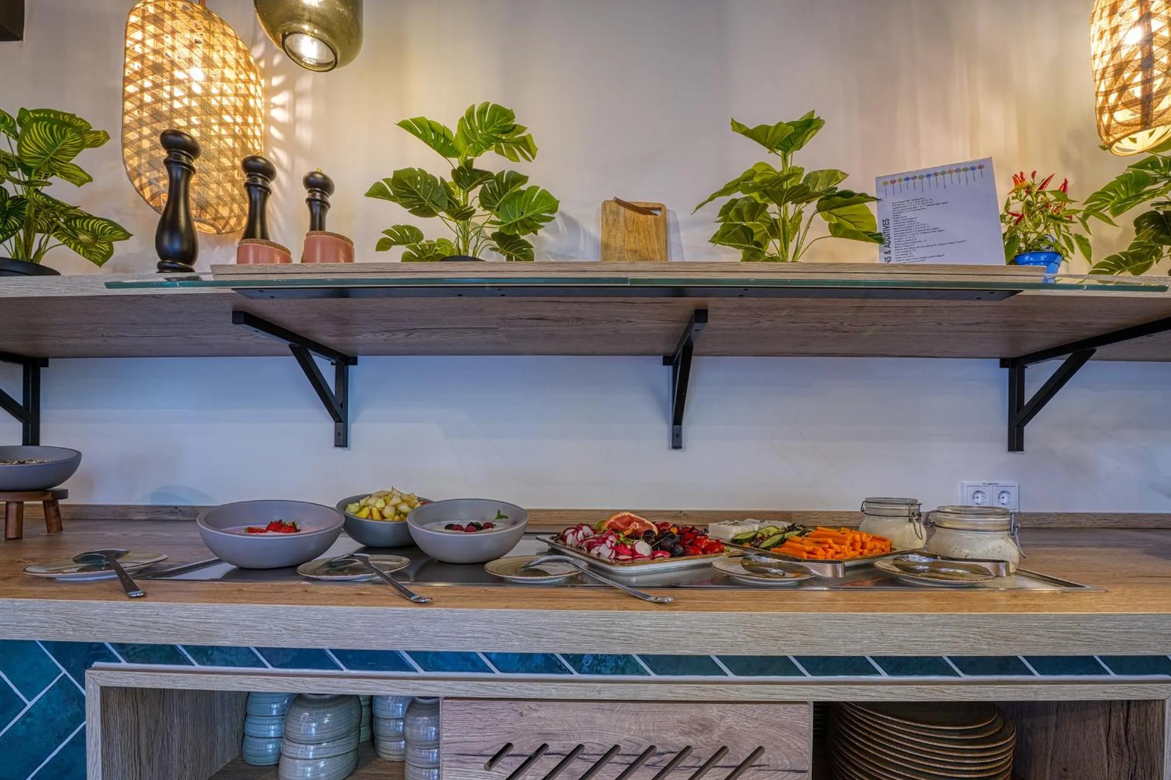 Buffet breakfast in NinetyNine Augsburg