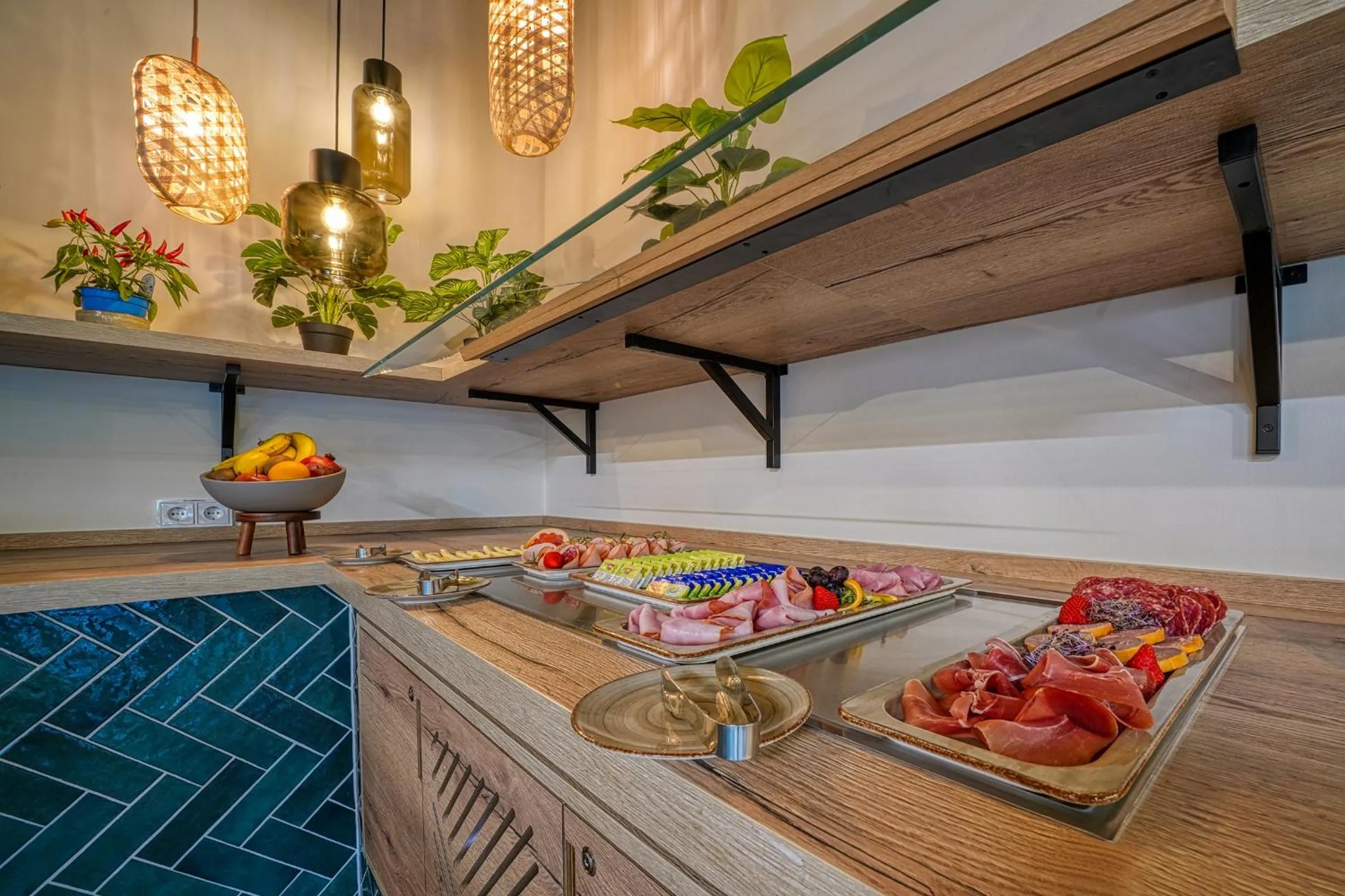 Buffet breakfast in NinetyNine Augsburg