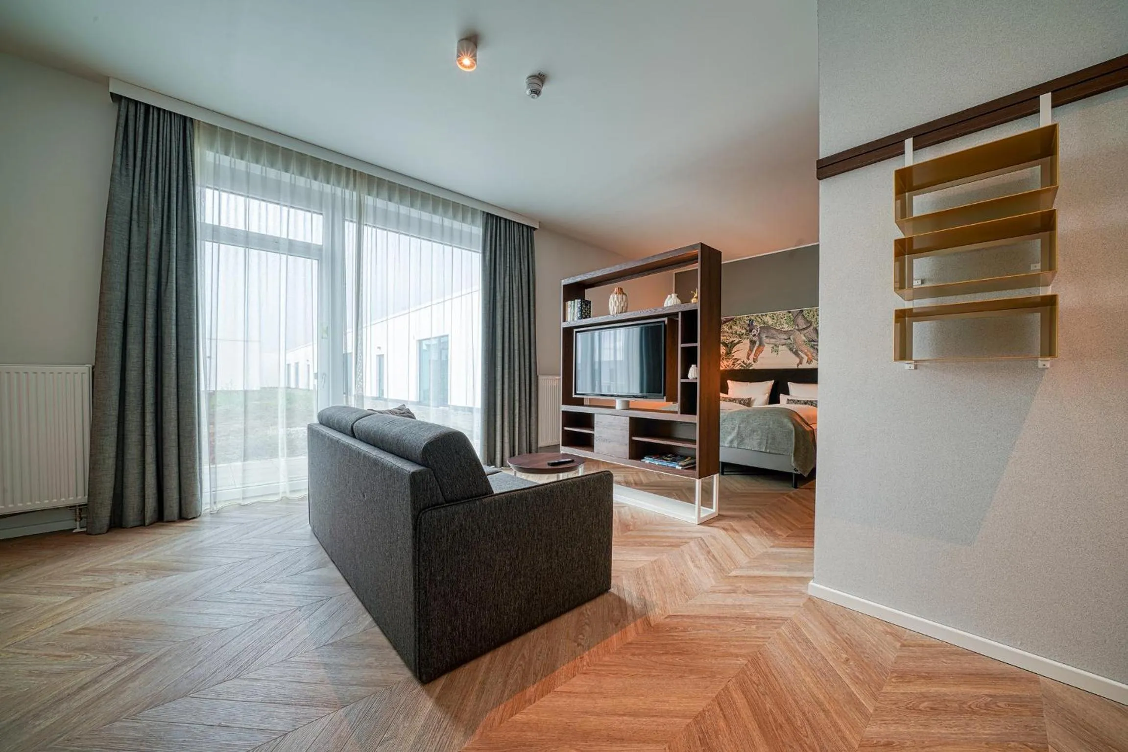 TV and multimedia in NinetyNine Augsburg