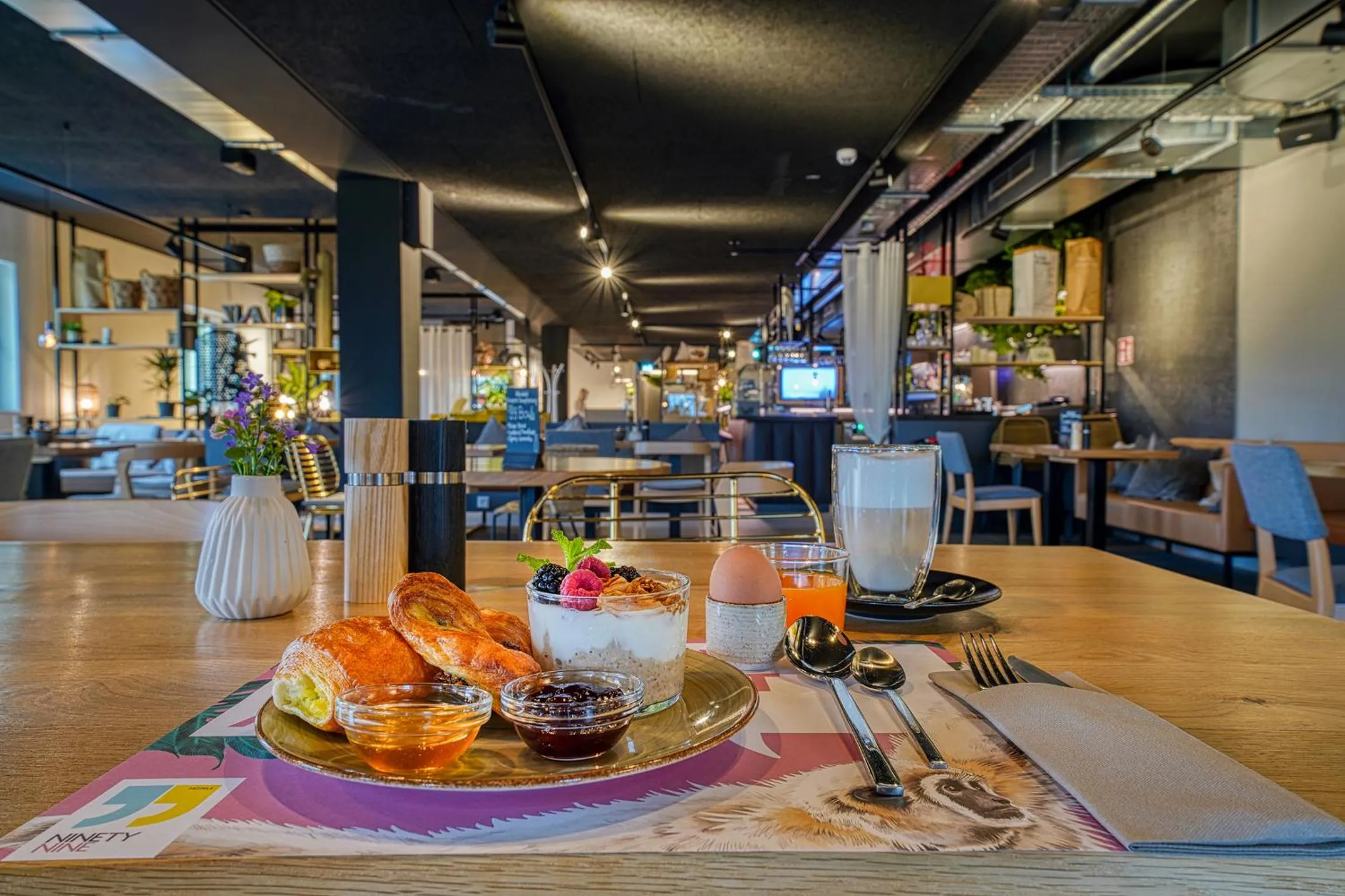 Breakfast in NinetyNine Augsburg