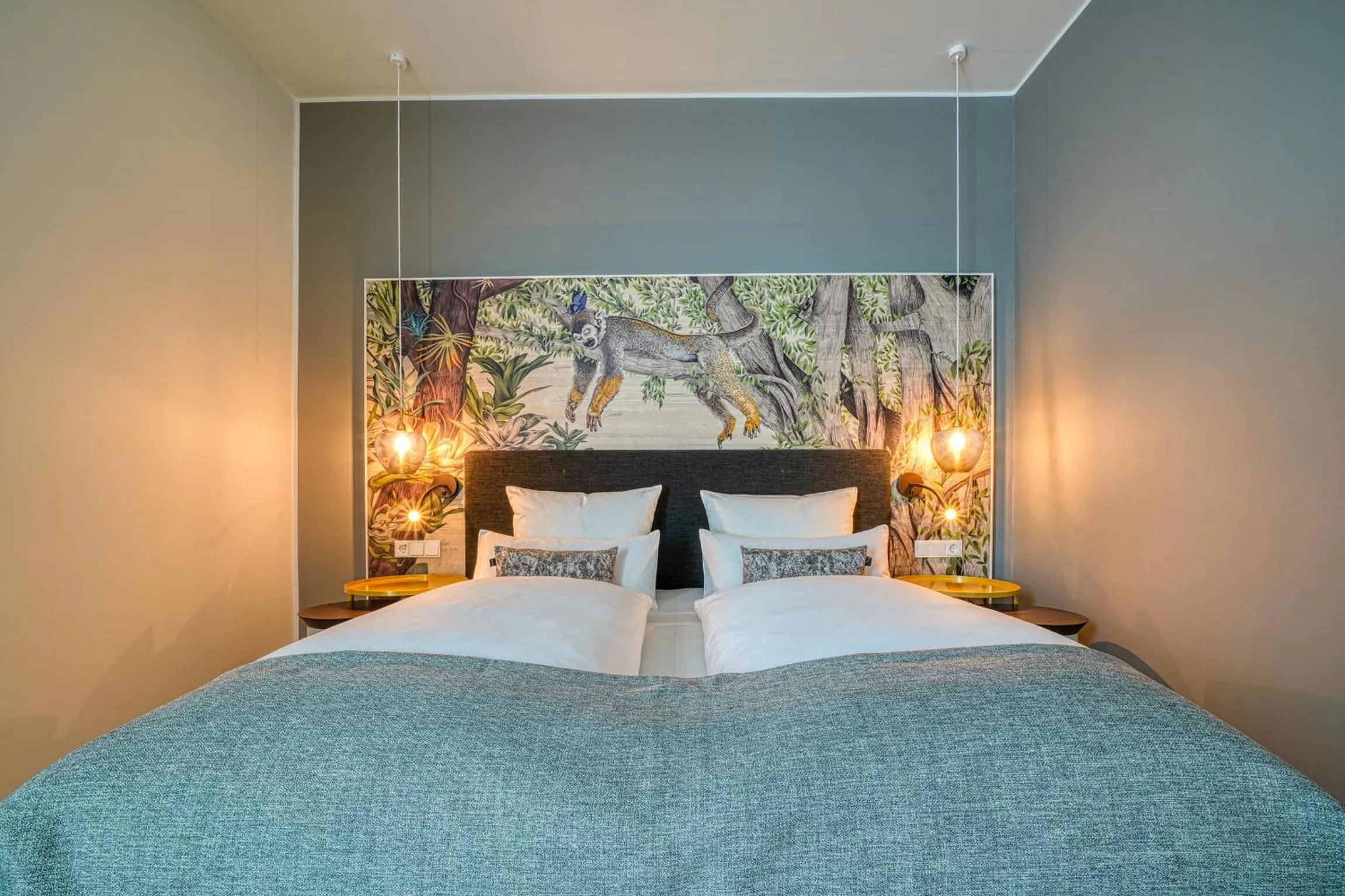 Photo of the whole room, Bed in NinetyNine Augsburg