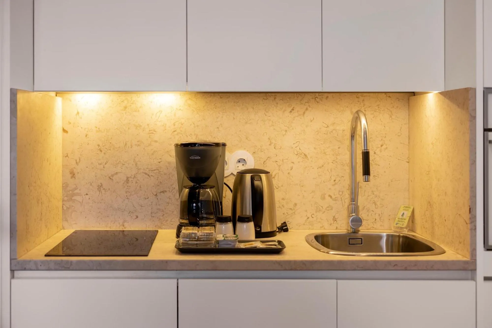 Kitchen or kitchenette in Lisbon Serviced Apartments - Estrela
