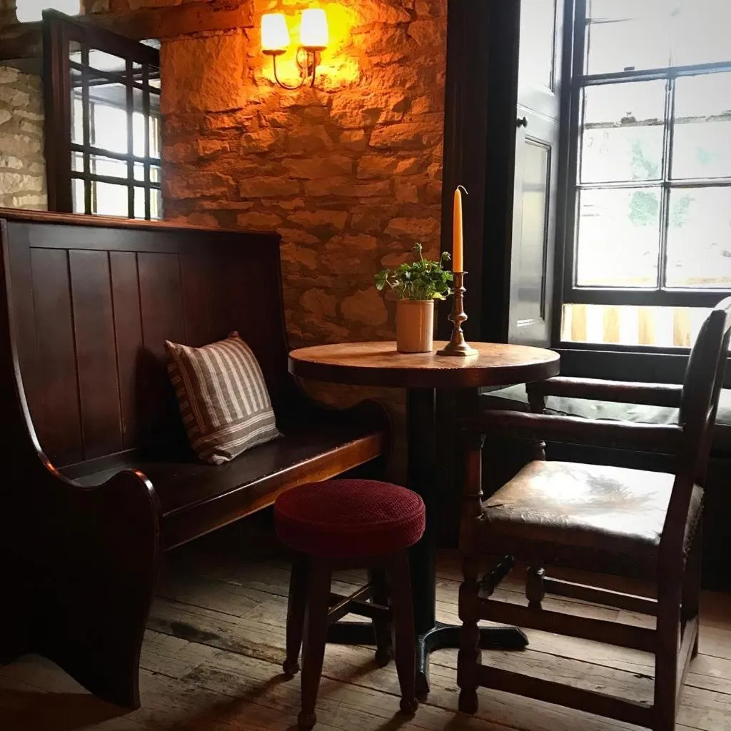 Lounge or bar in Royal Oak Ramsden