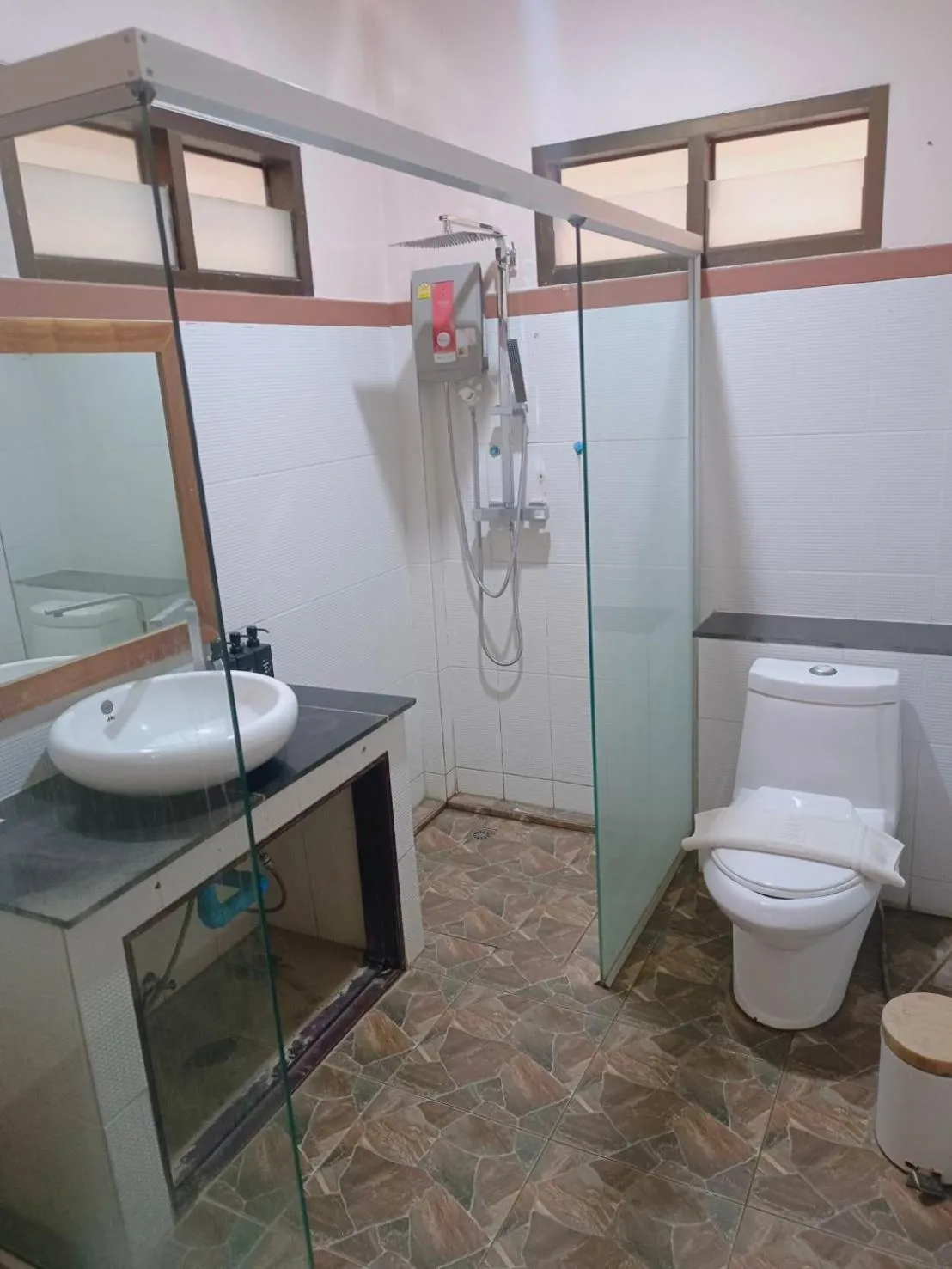 Toilet in Chaithalay Khanom Resort
