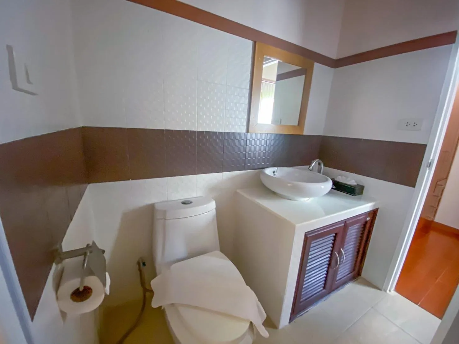 Chaithalay Khanom Resort