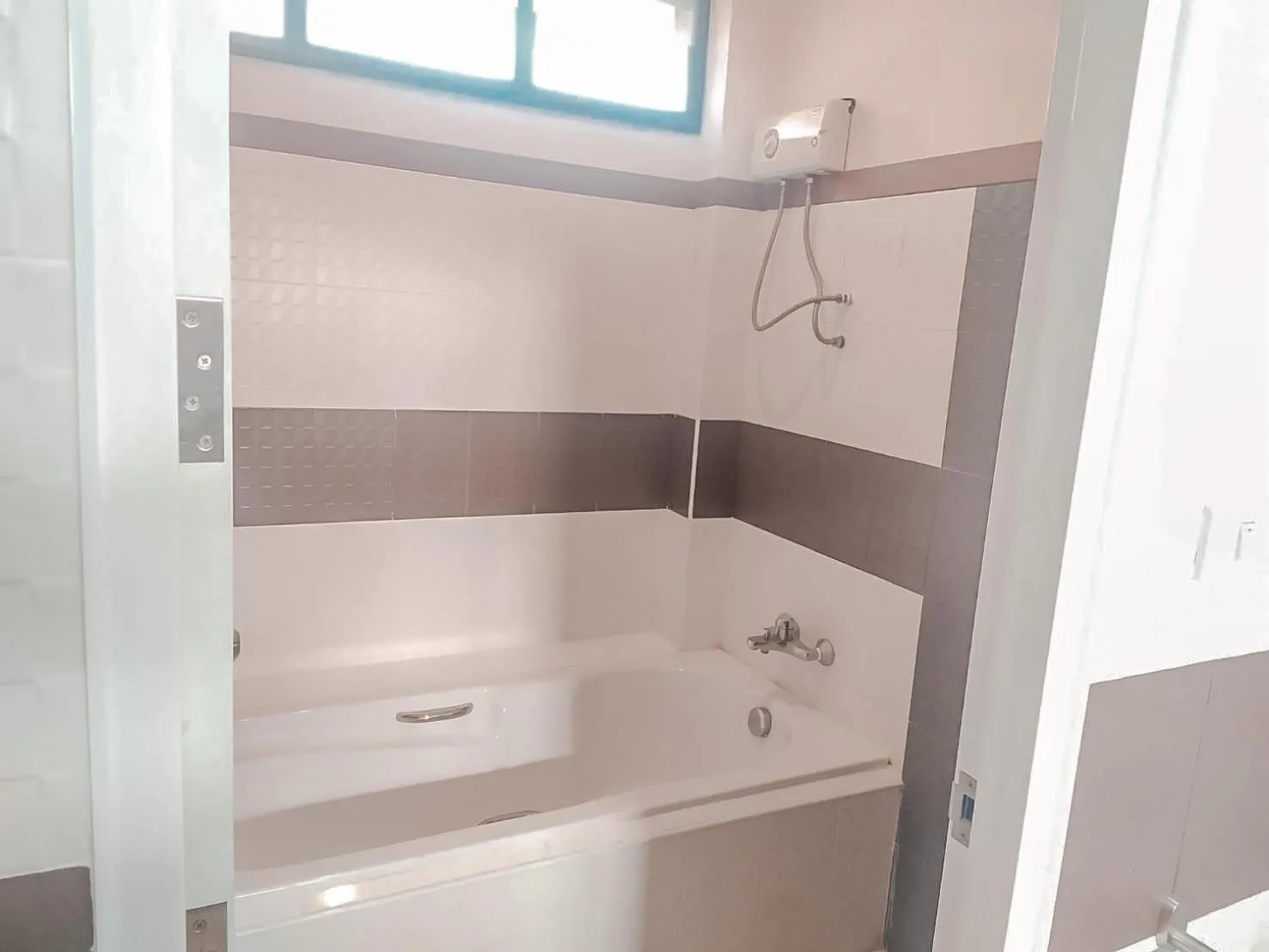 Chaithalay Khanom Resort