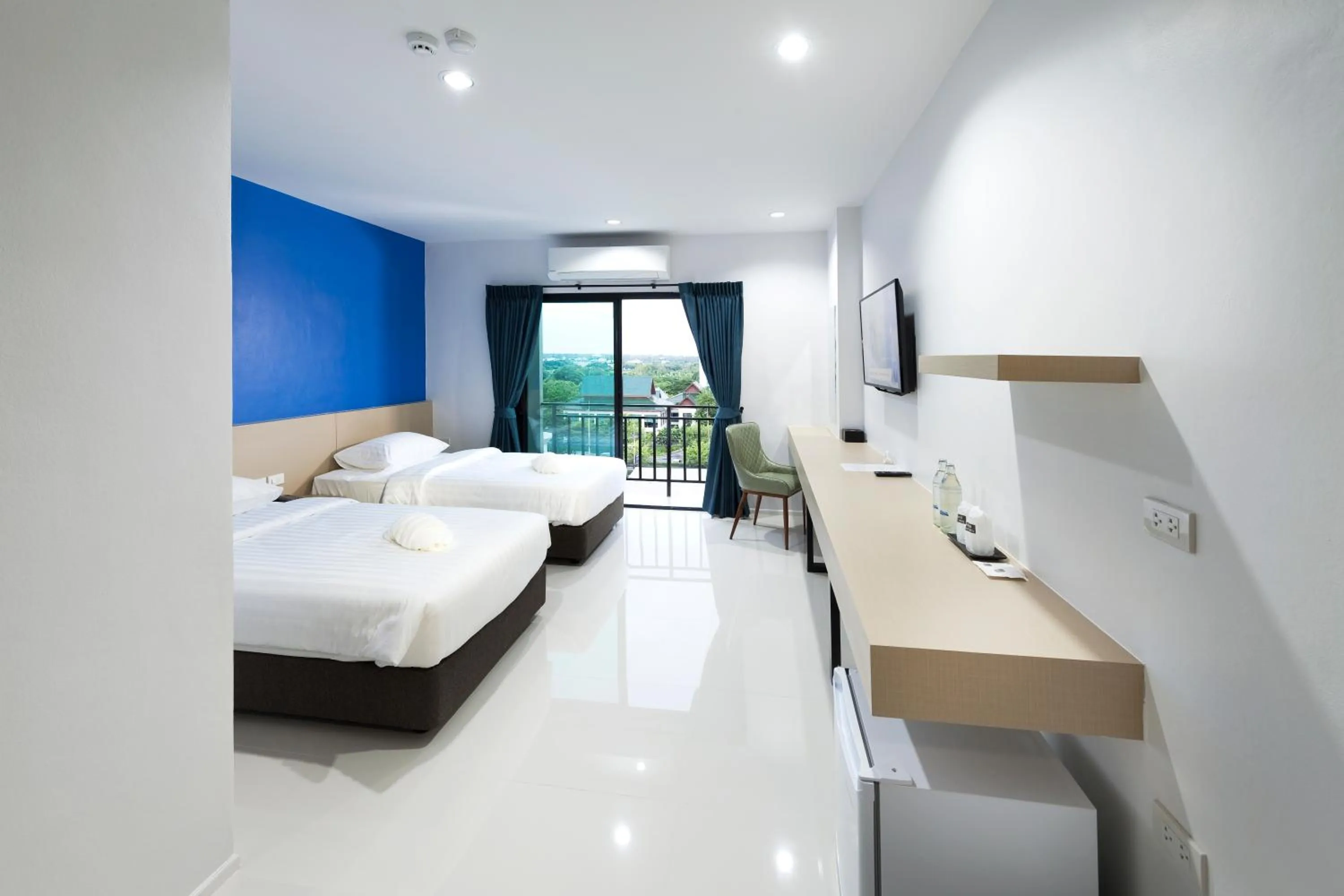 Photo of the whole room, Bed in B Hotel