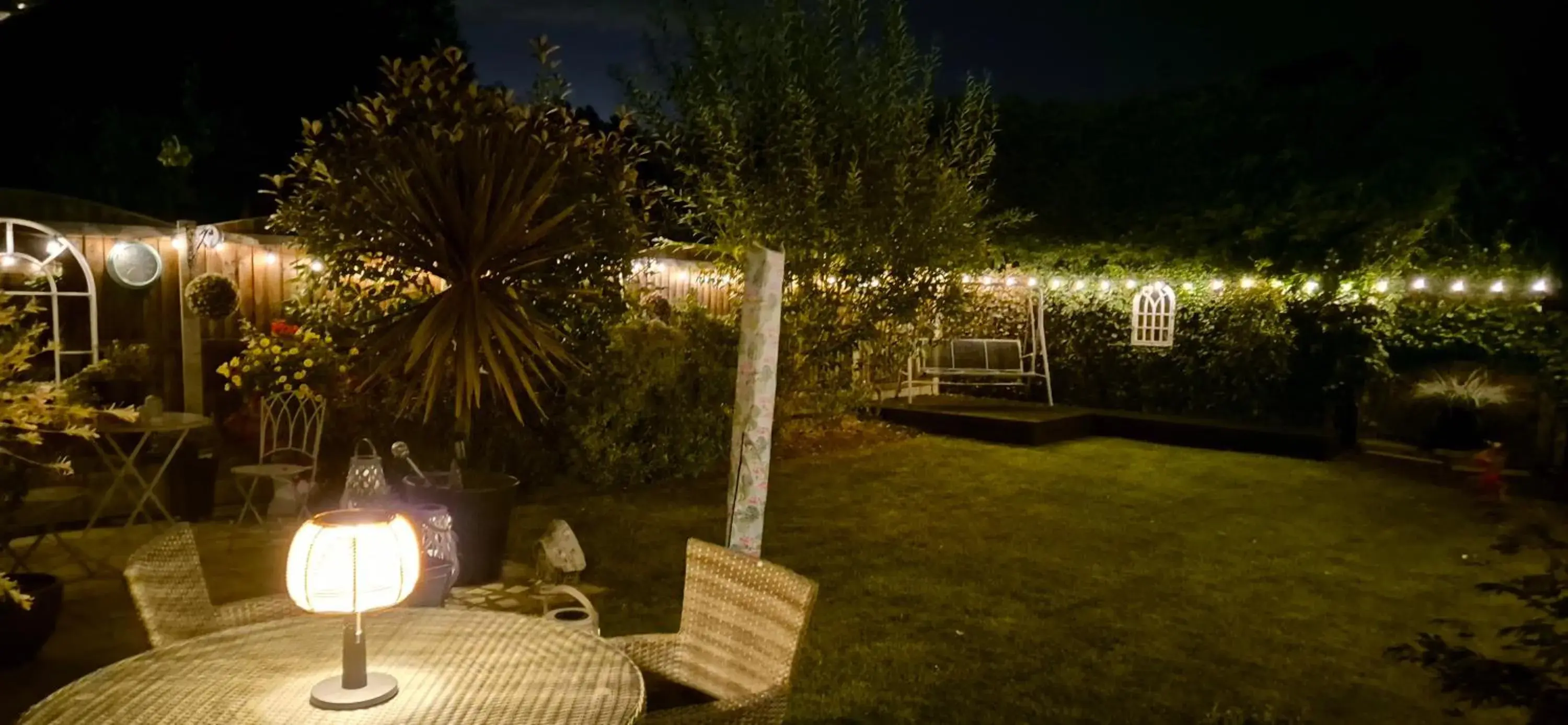 Double Room with Private Bathroom - single occupancy in Debonair bnb @33 Double Room with Private Bathroom - single occupancy in Debonair bnb @33