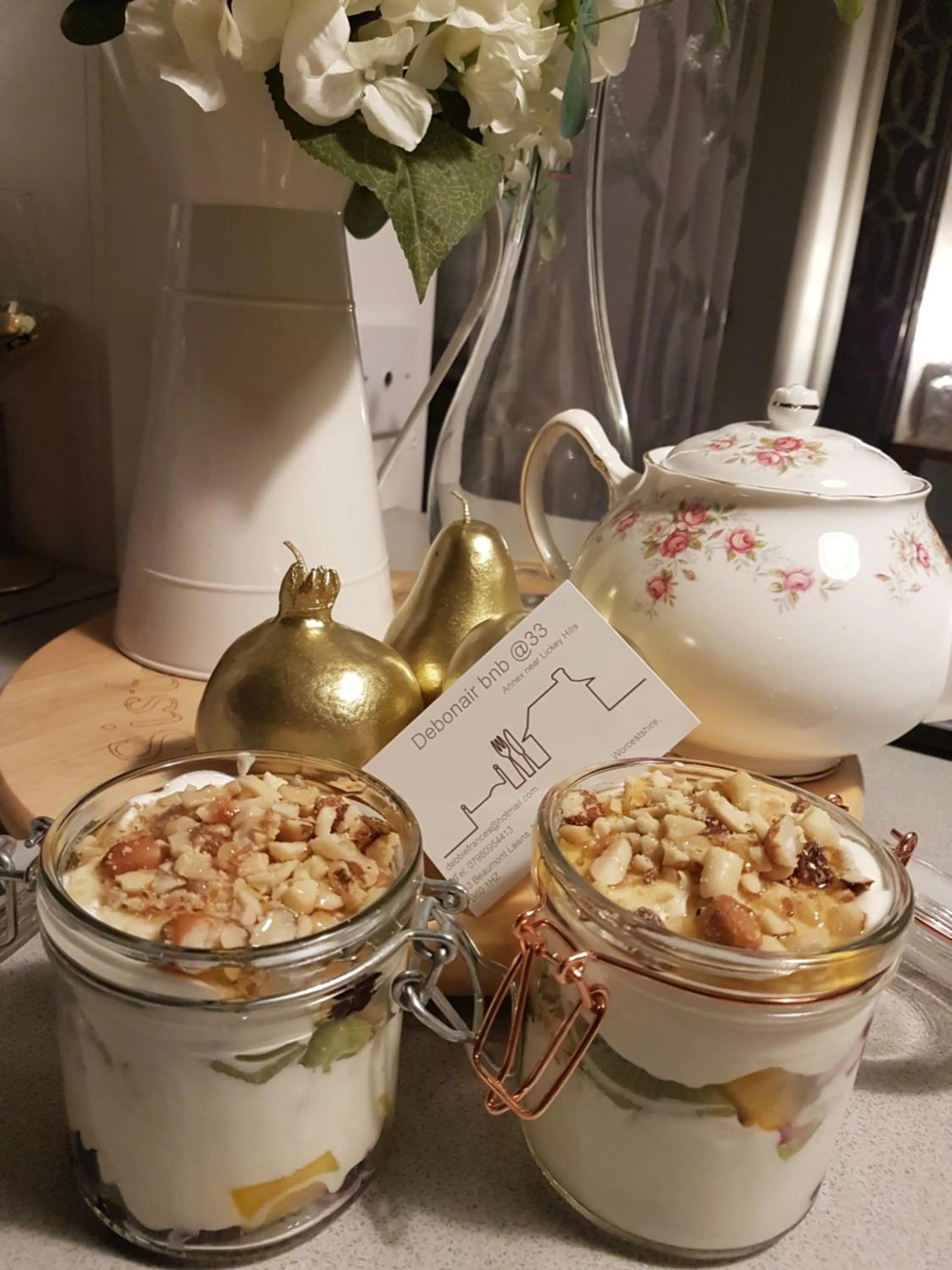 Breakfast in Debonair bnb @33