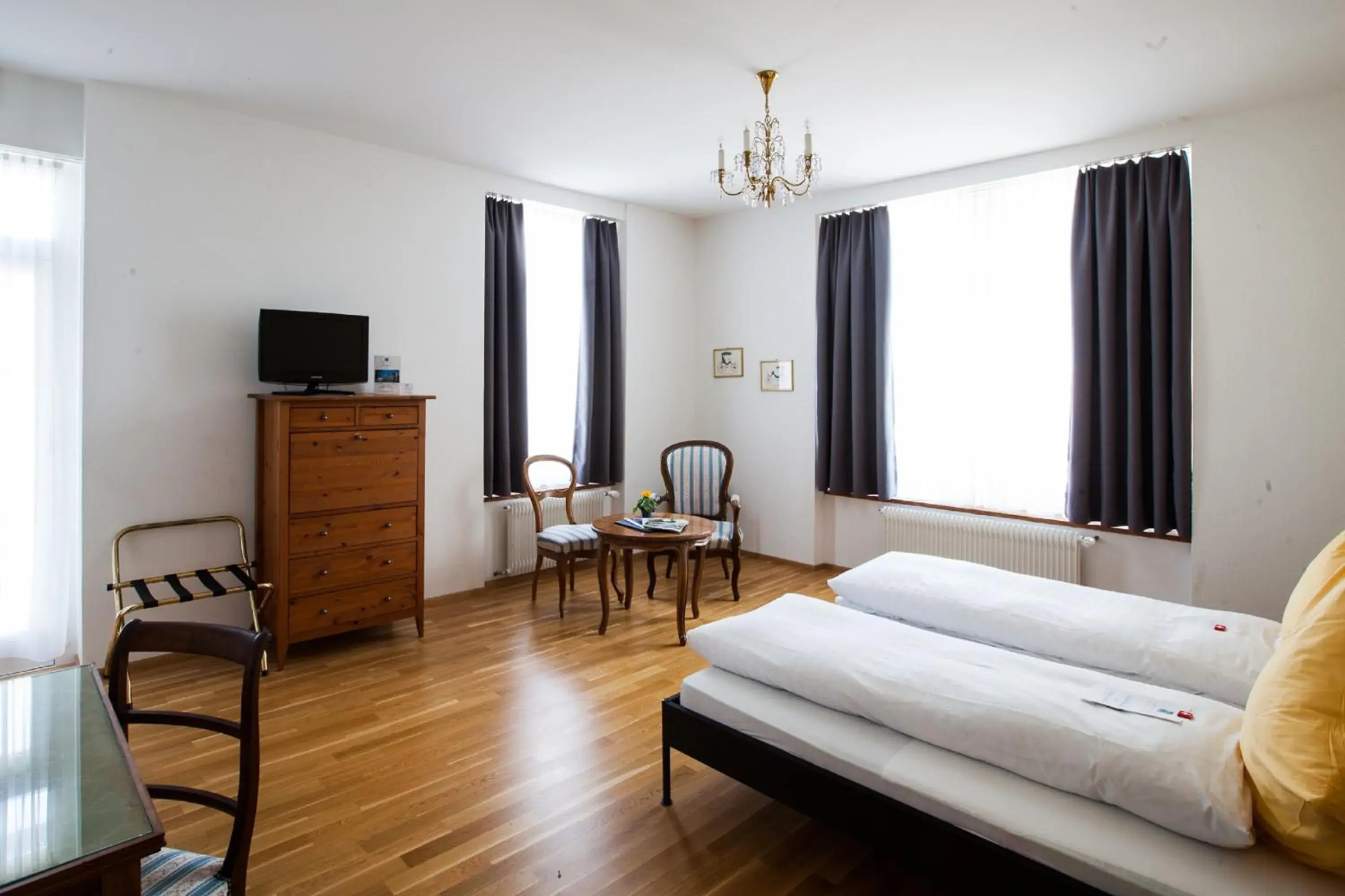 Bedroom, Bed in Carlton-Europe Vintage Adults Hotel