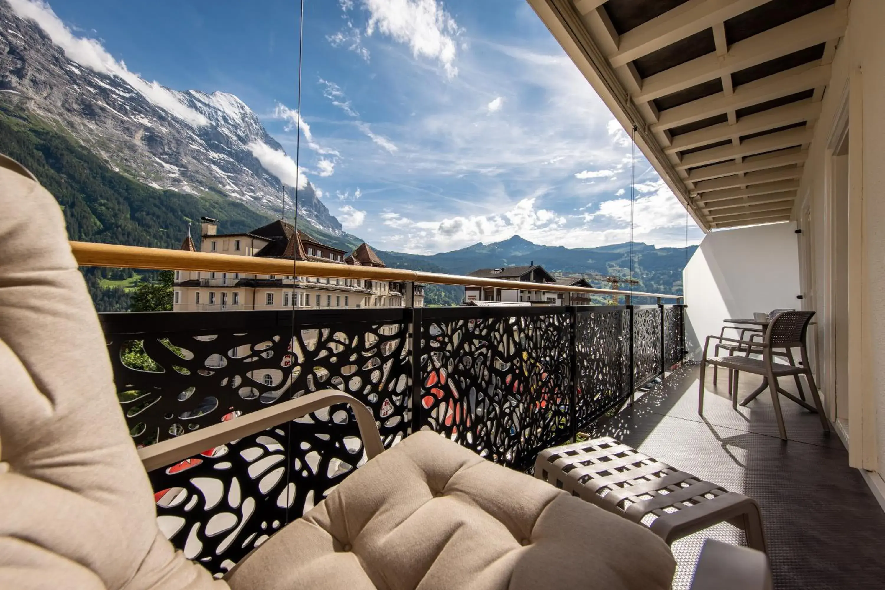 Deluxe Double Room Eiger View with balcony in Hotel Kreuz & Post Grindelwald Deluxe Double Room Eiger View with balcony in Hotel Kreuz & Post Grindelwald