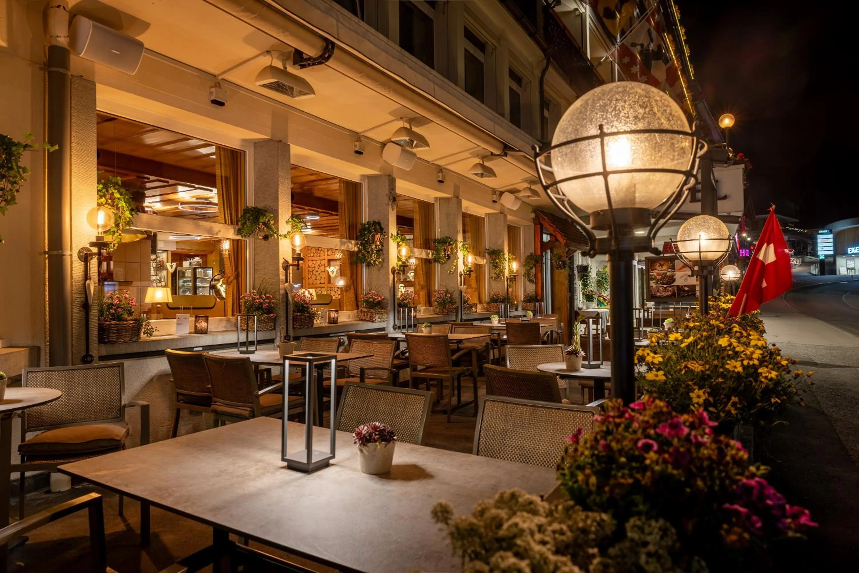 Restaurant/places to eat in Hotel Kreuz & Post Grindelwald