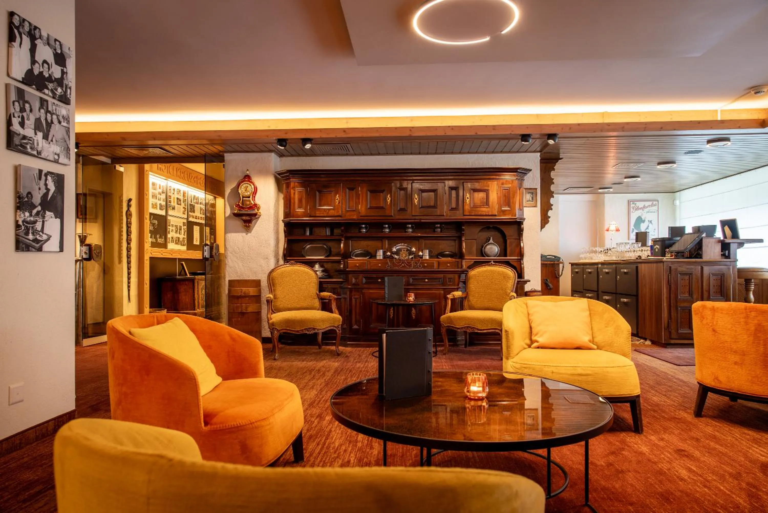 Lounge or bar in Hotel Kreuz & Post Grindelwald