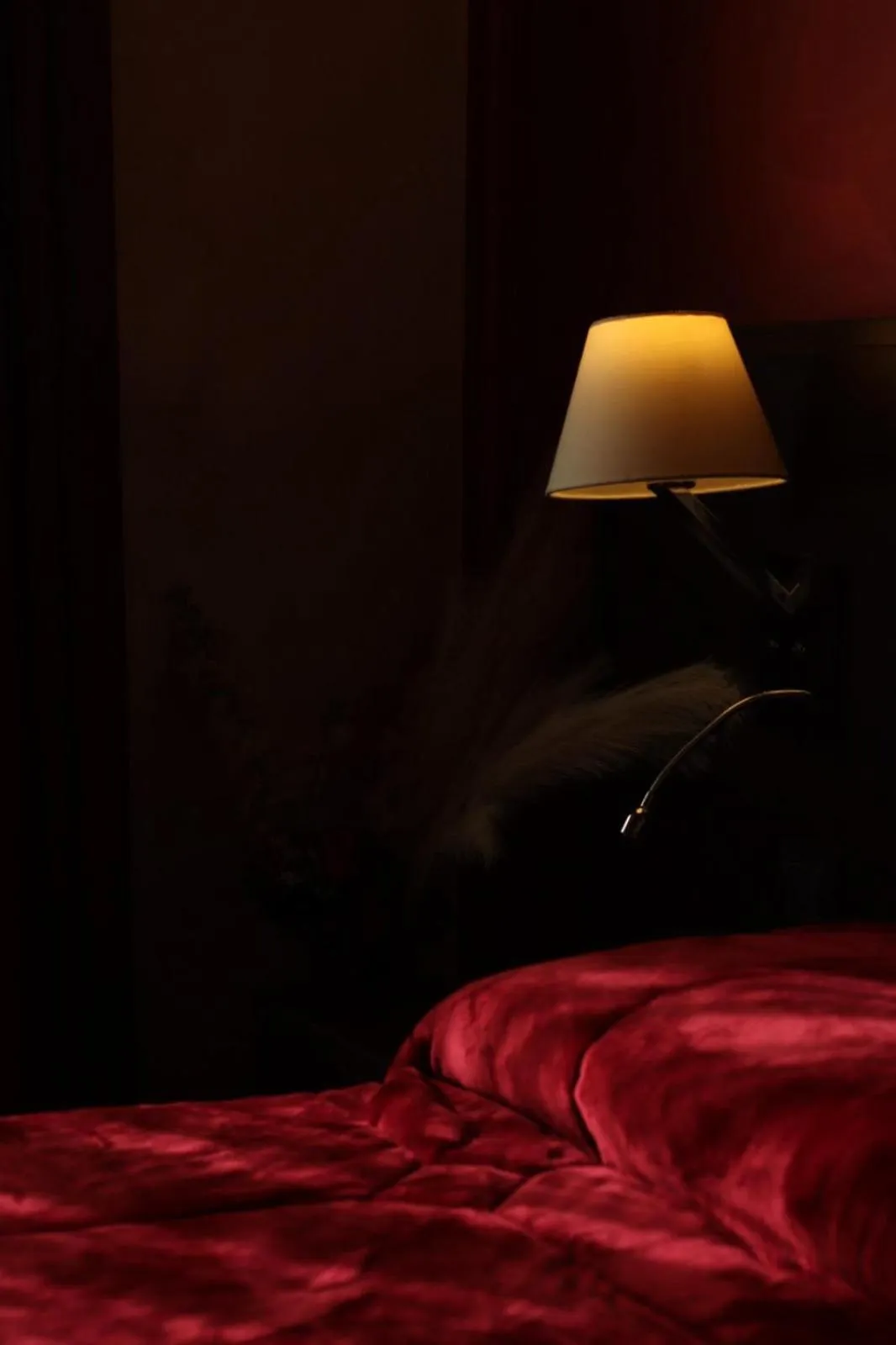 Bed in Hotel Paradiso