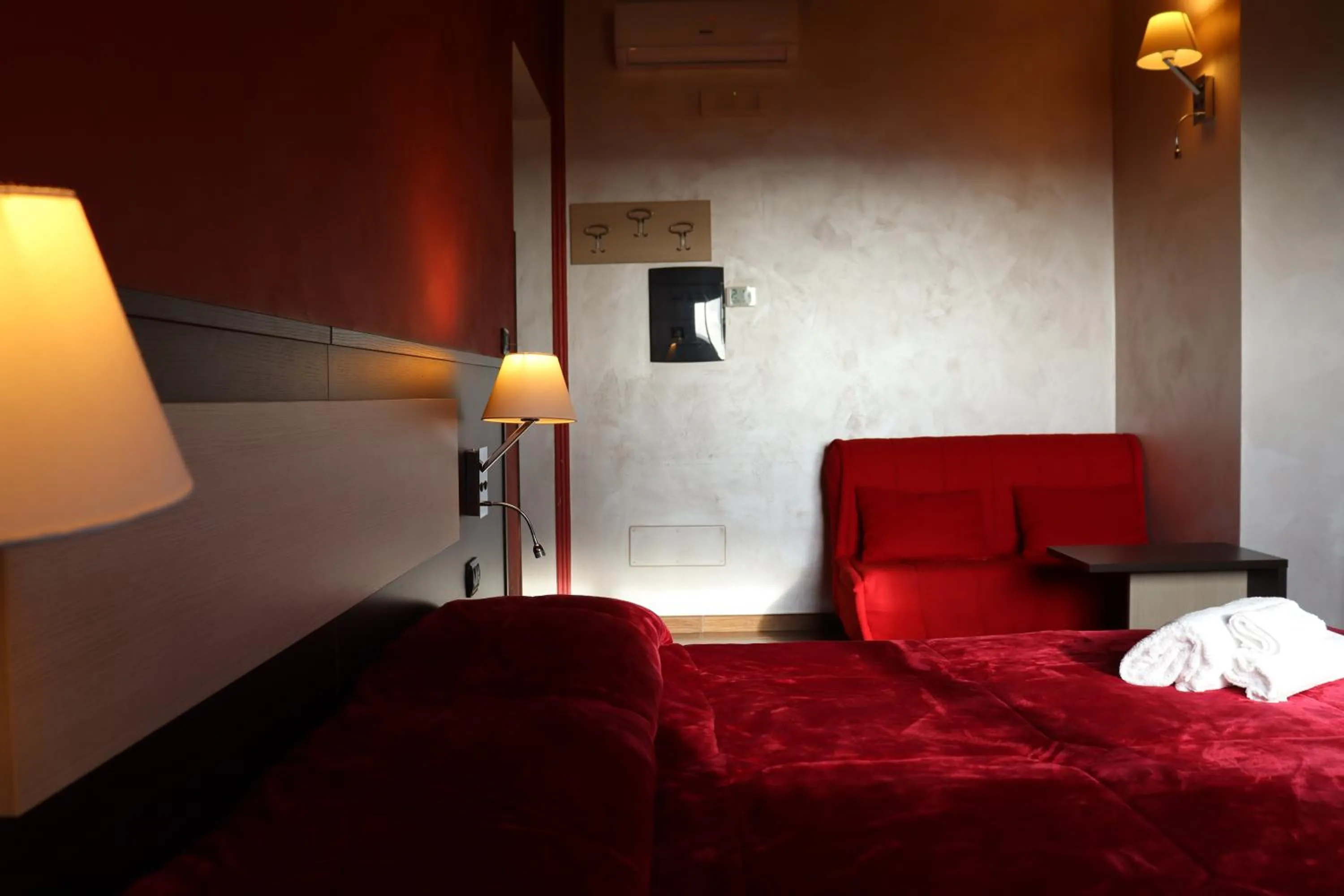 Decorative detail, Bed in Hotel Paradiso