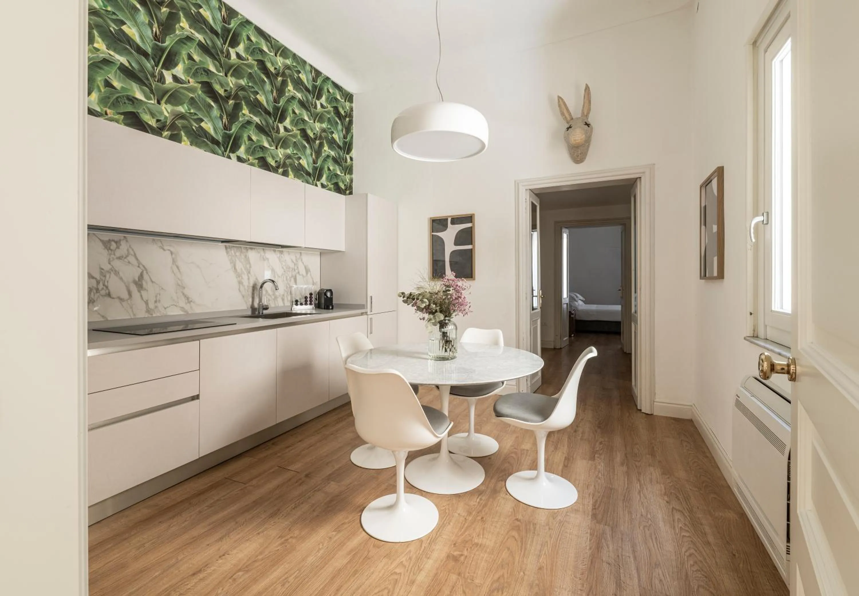 Kitchen or kitchenette in La Dépendance Hotel