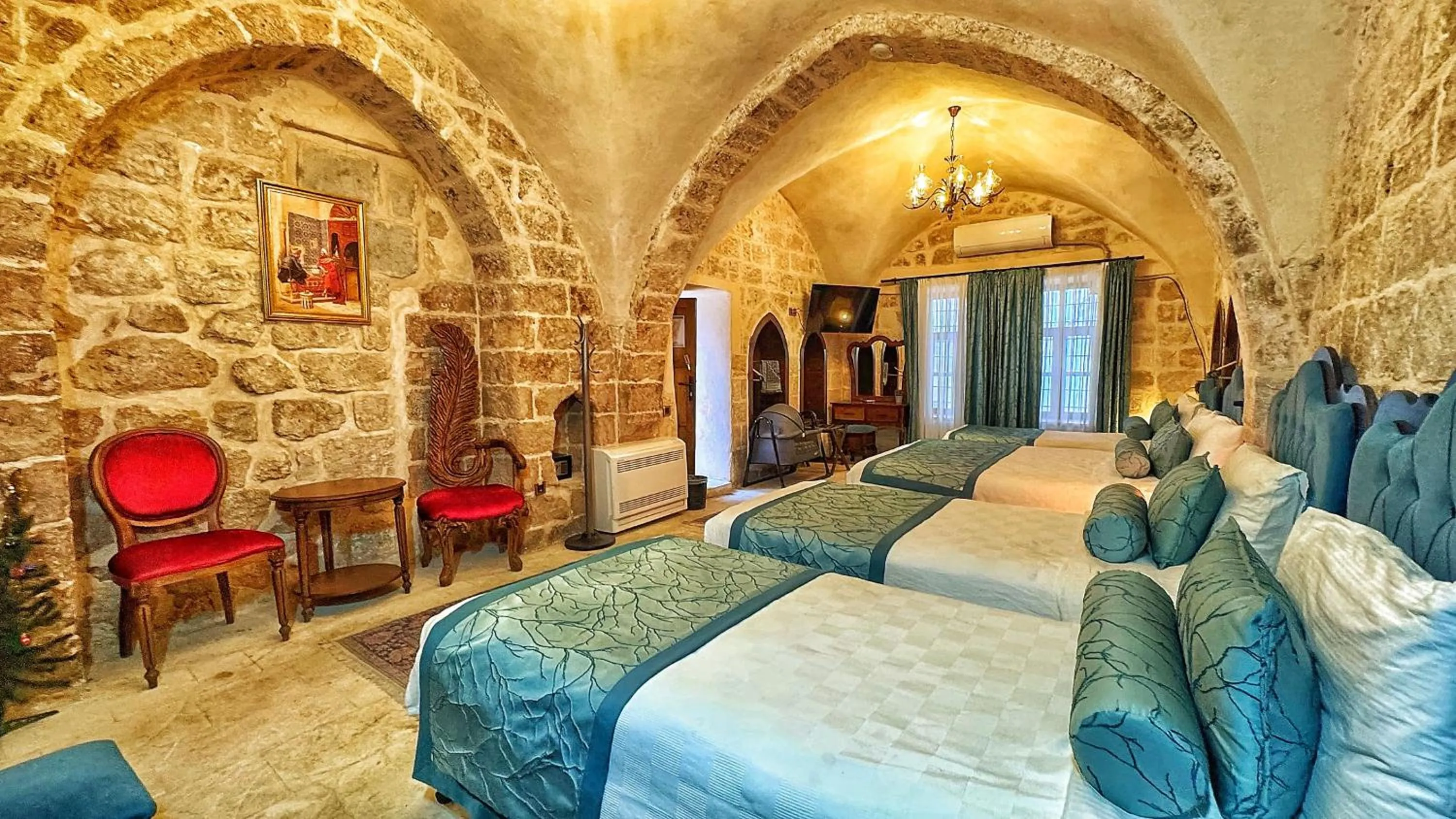 Photo of the whole room in Fairouz Konak Otel