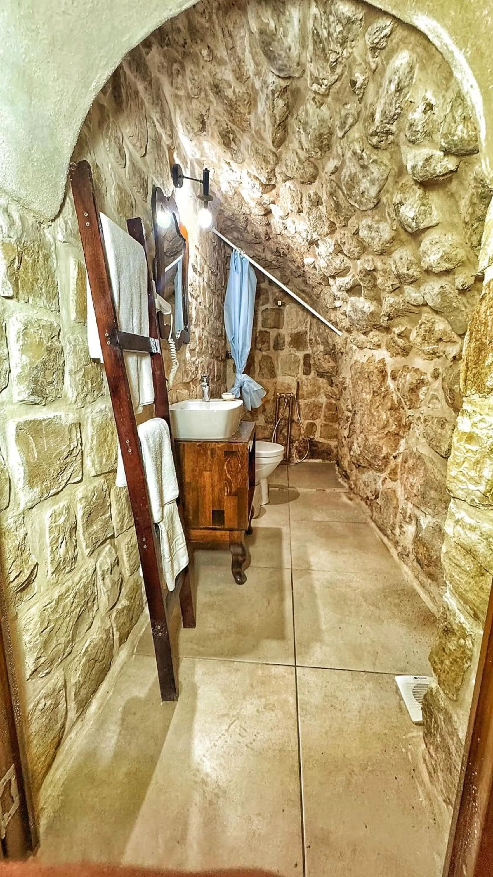 Bathroom in Fairouz Konak Otel