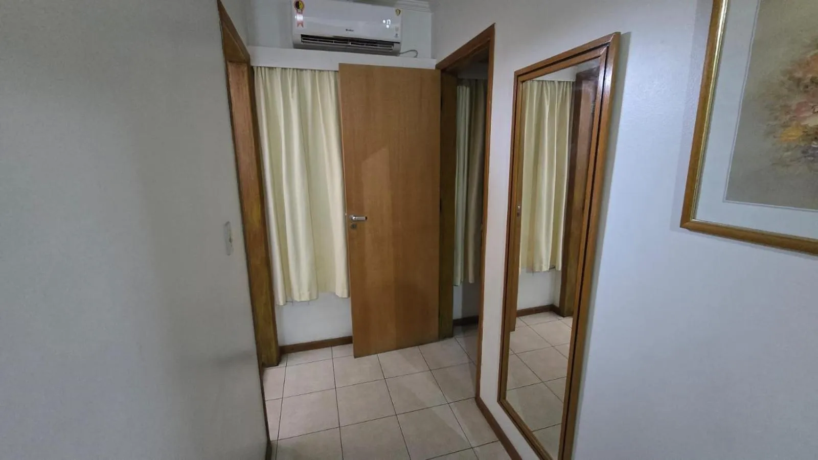 air conditioner in Hotel Tenda