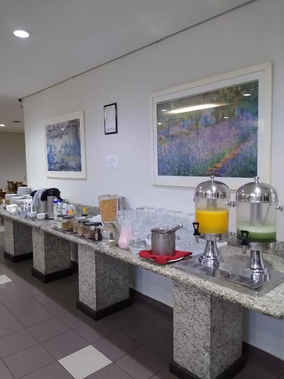 Breakfast in Hotel Tenda