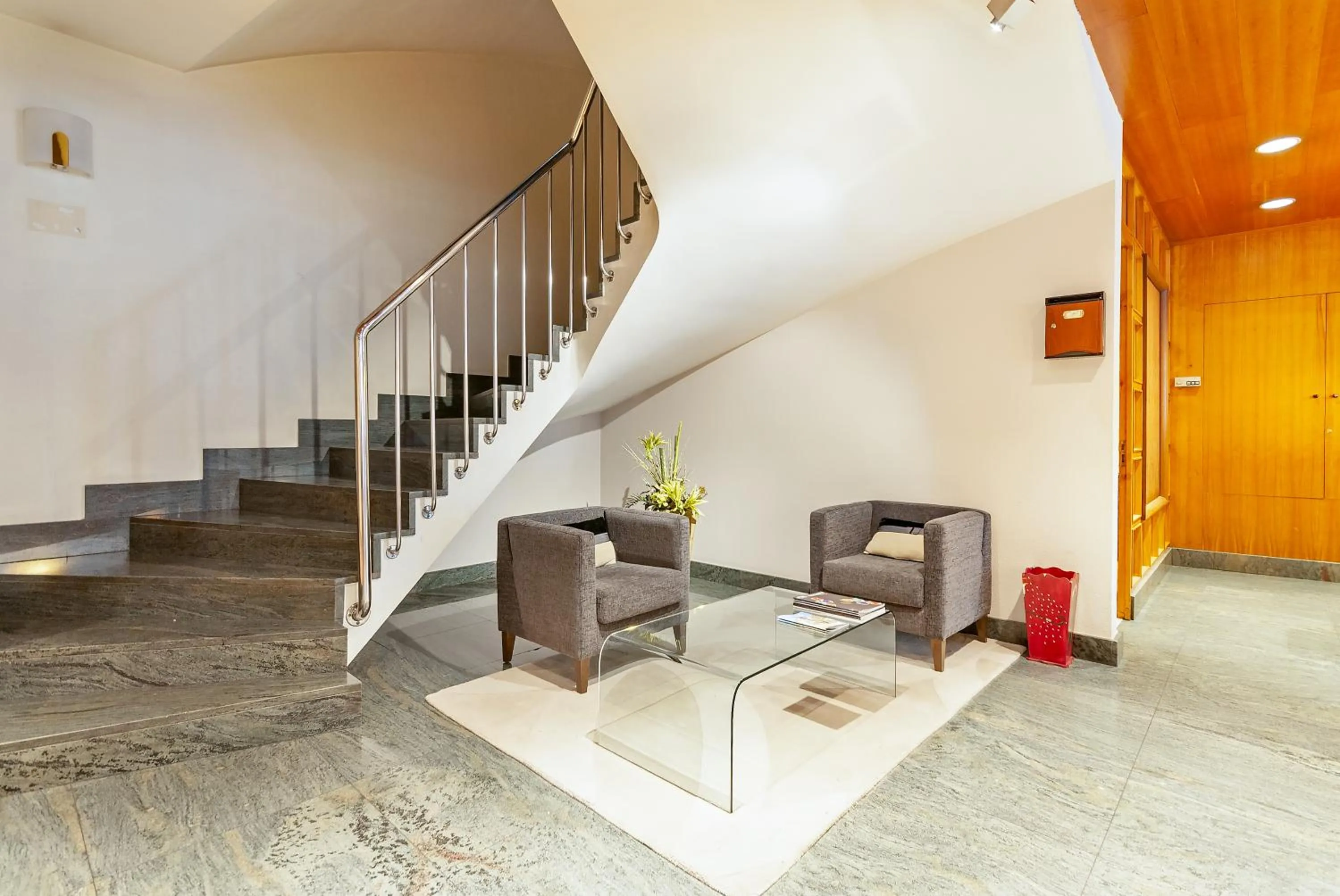 Lobby or reception in Aparthotel El Serch