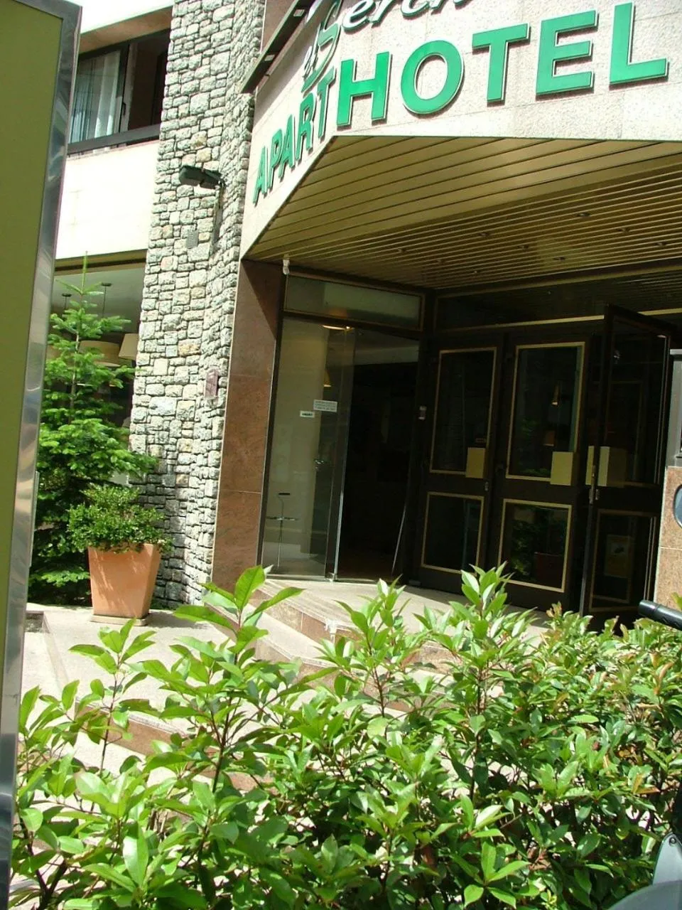 Facade/entrance in Aparthotel El Serch