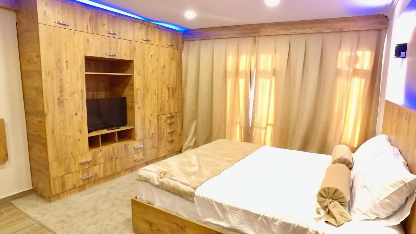 Bed in NOUR SUITE & RESIDENCE