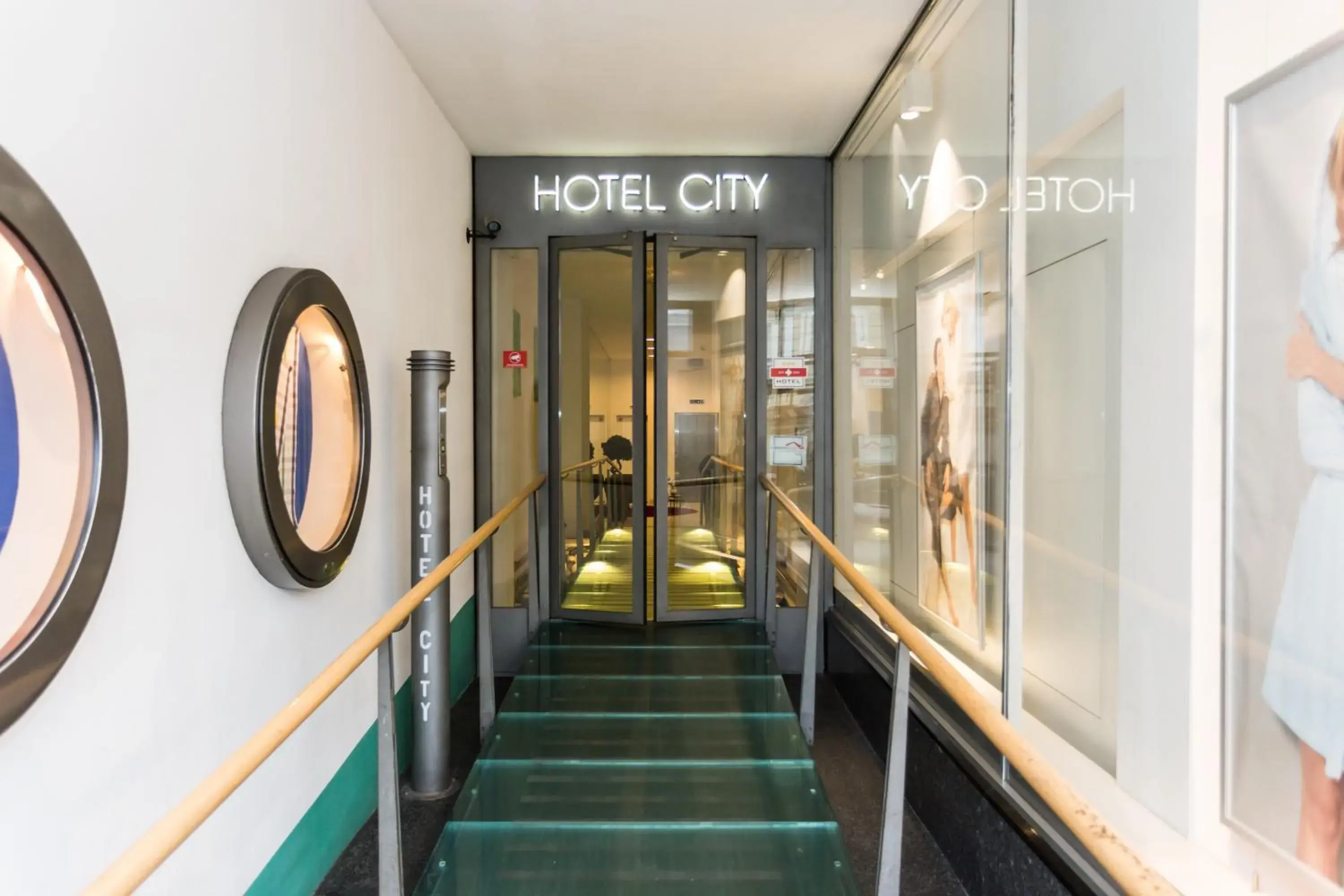 Facade/entrance in Hotel City am Bahnhof Facade/entrance in Hotel City am Bahnhof