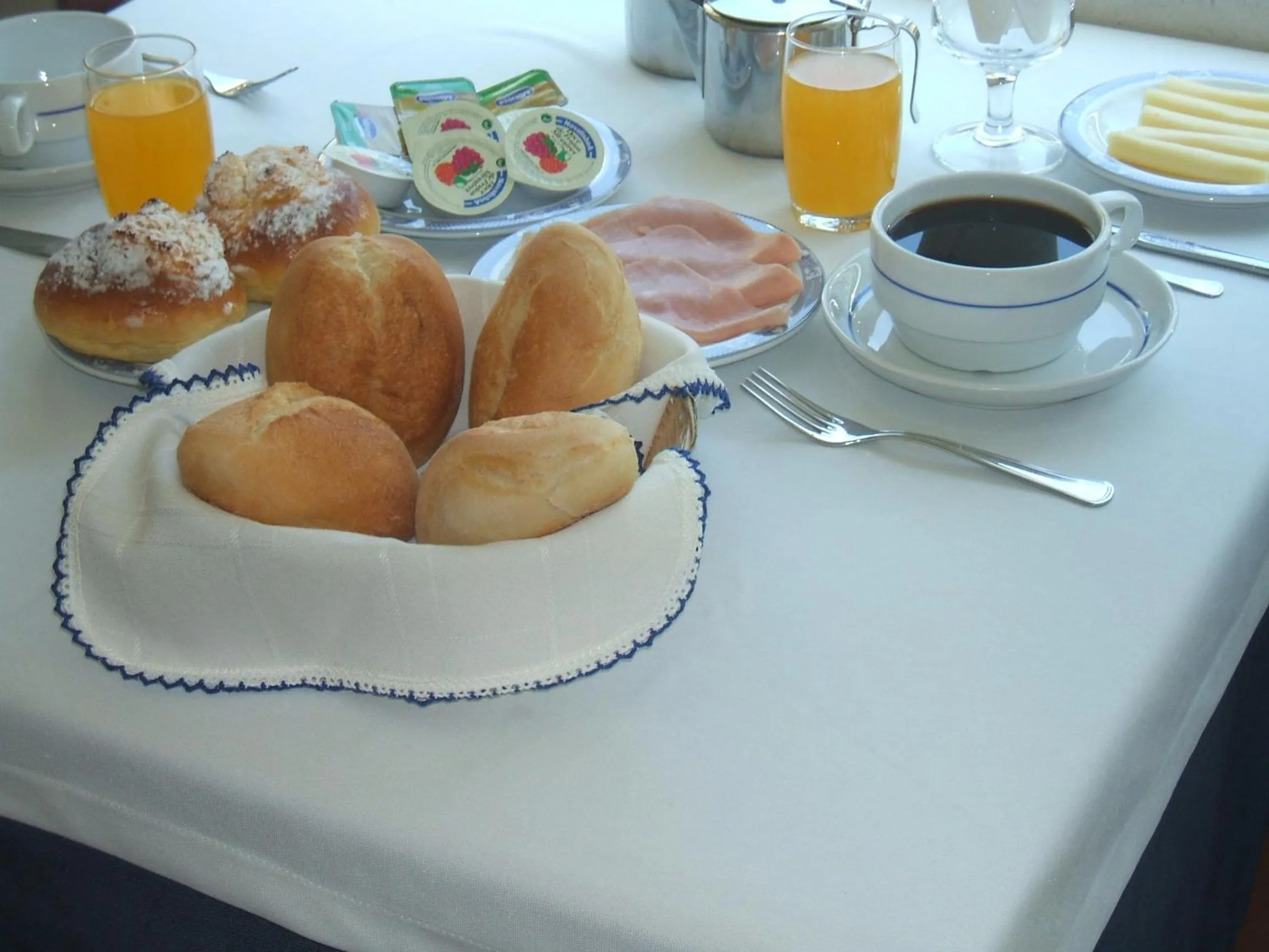 Food and drinks in Ribeiro Hotel