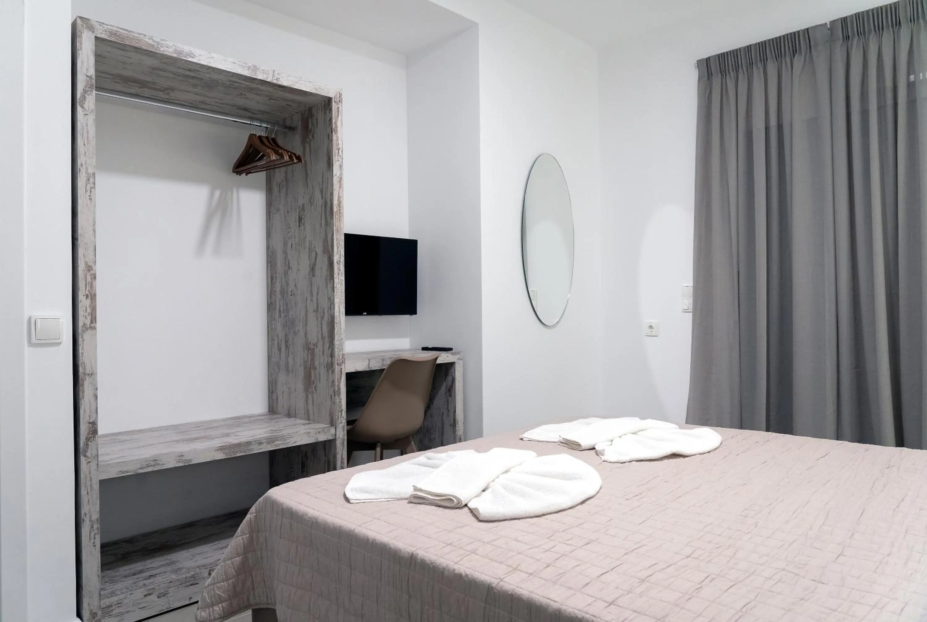 Bedroom, Bed in Aegean Horizon apartments