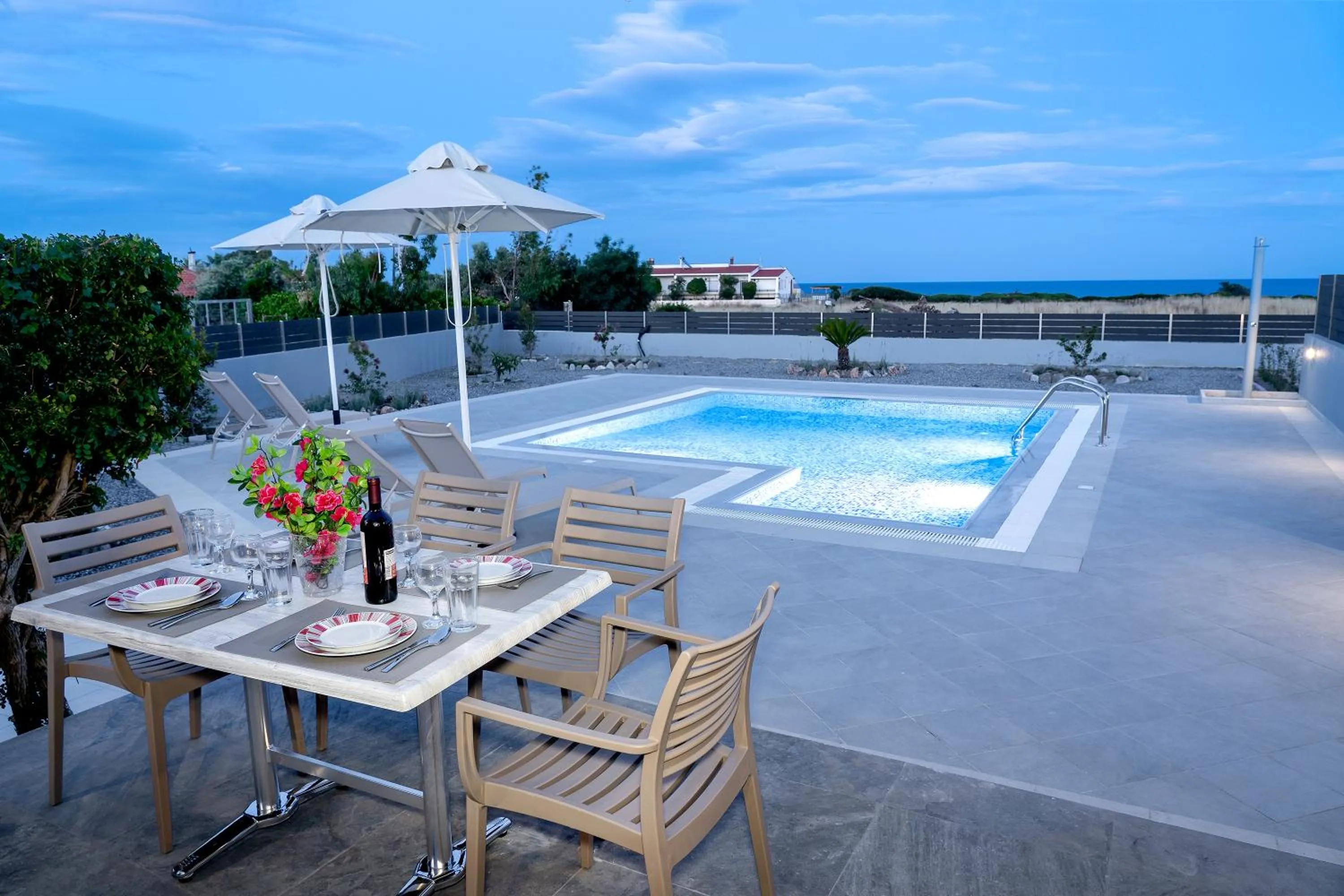 Swimming pool in Aegean Horizon apartments