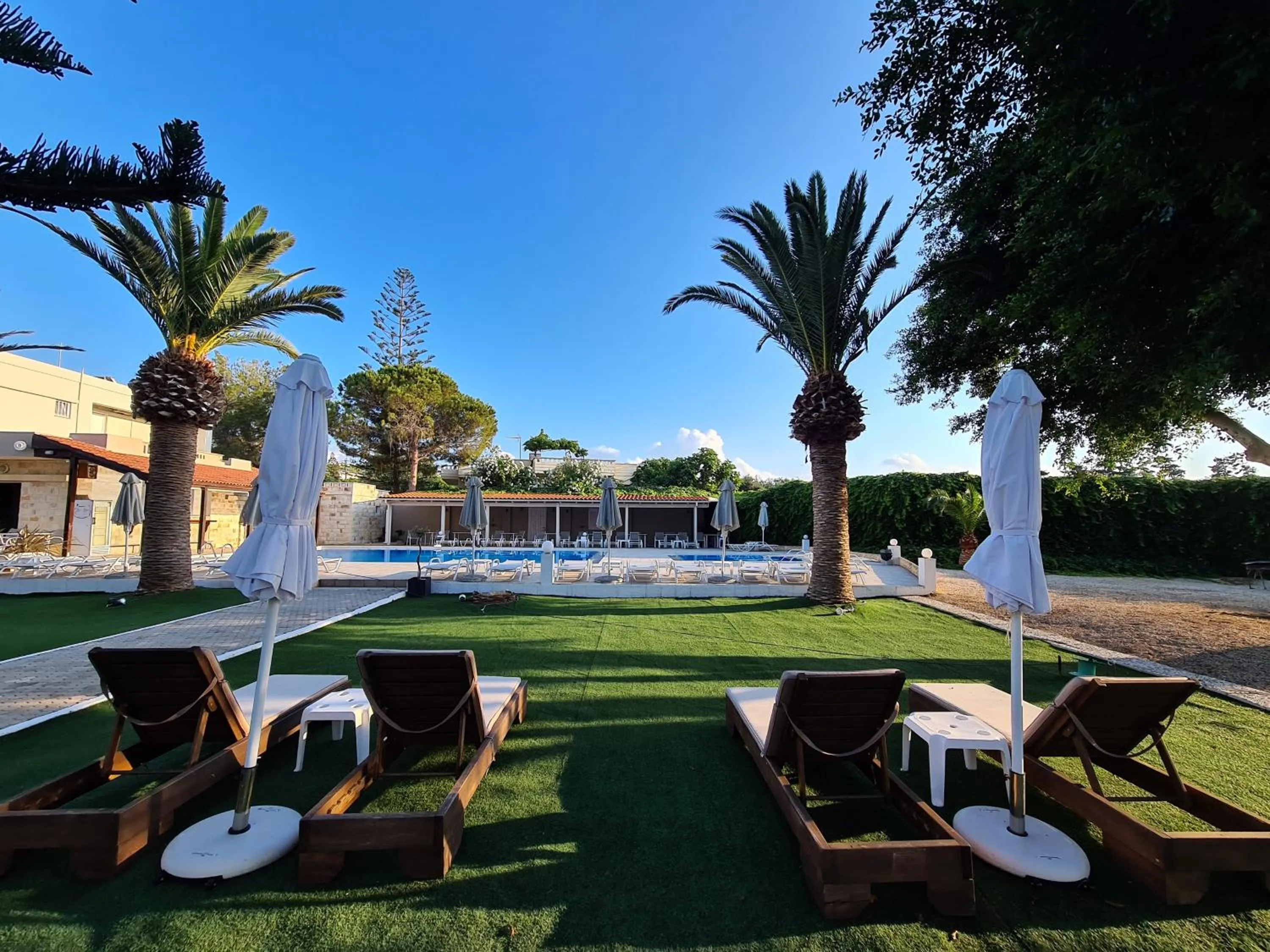 Abella Hotel