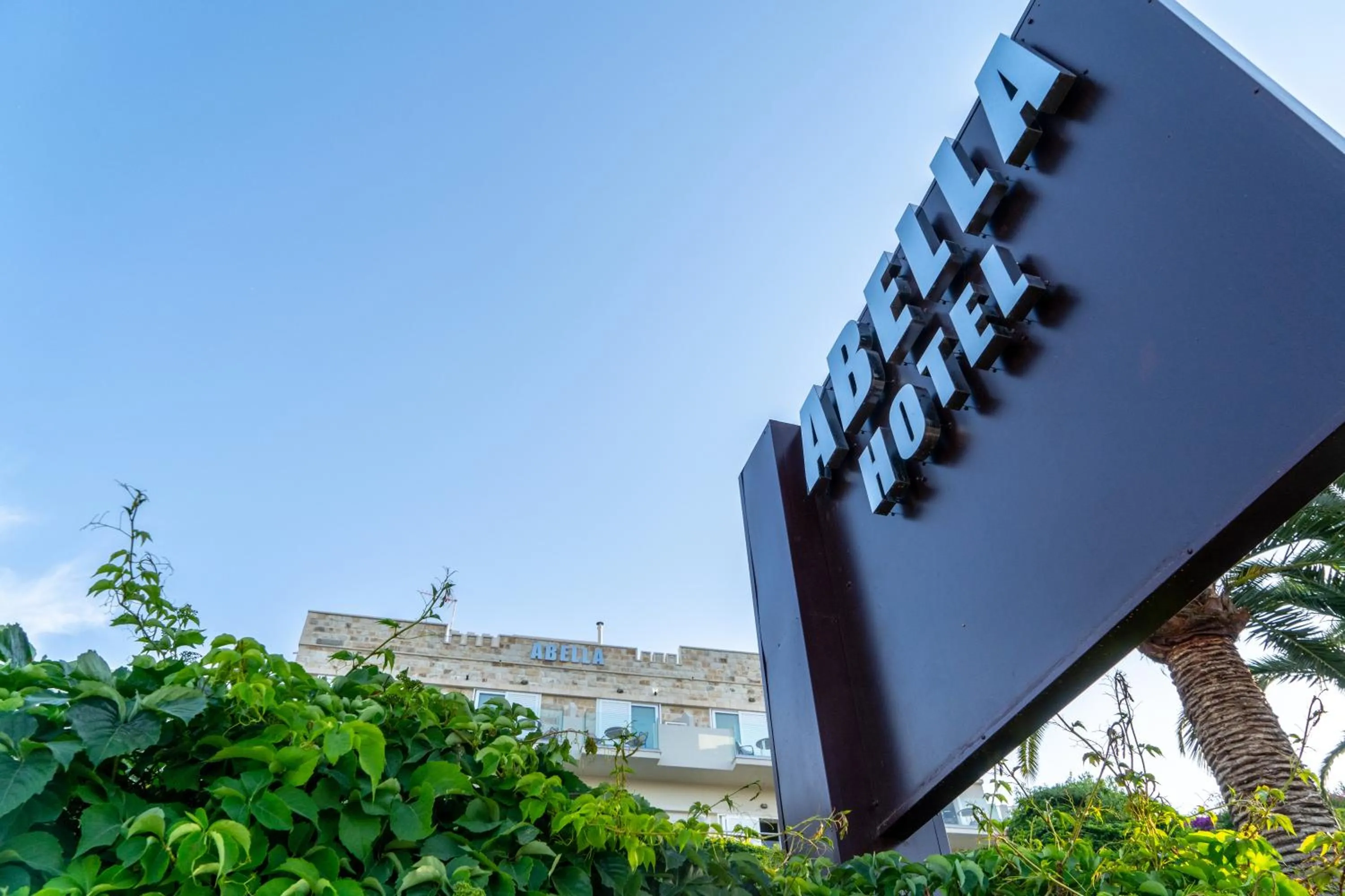 Abella Hotel