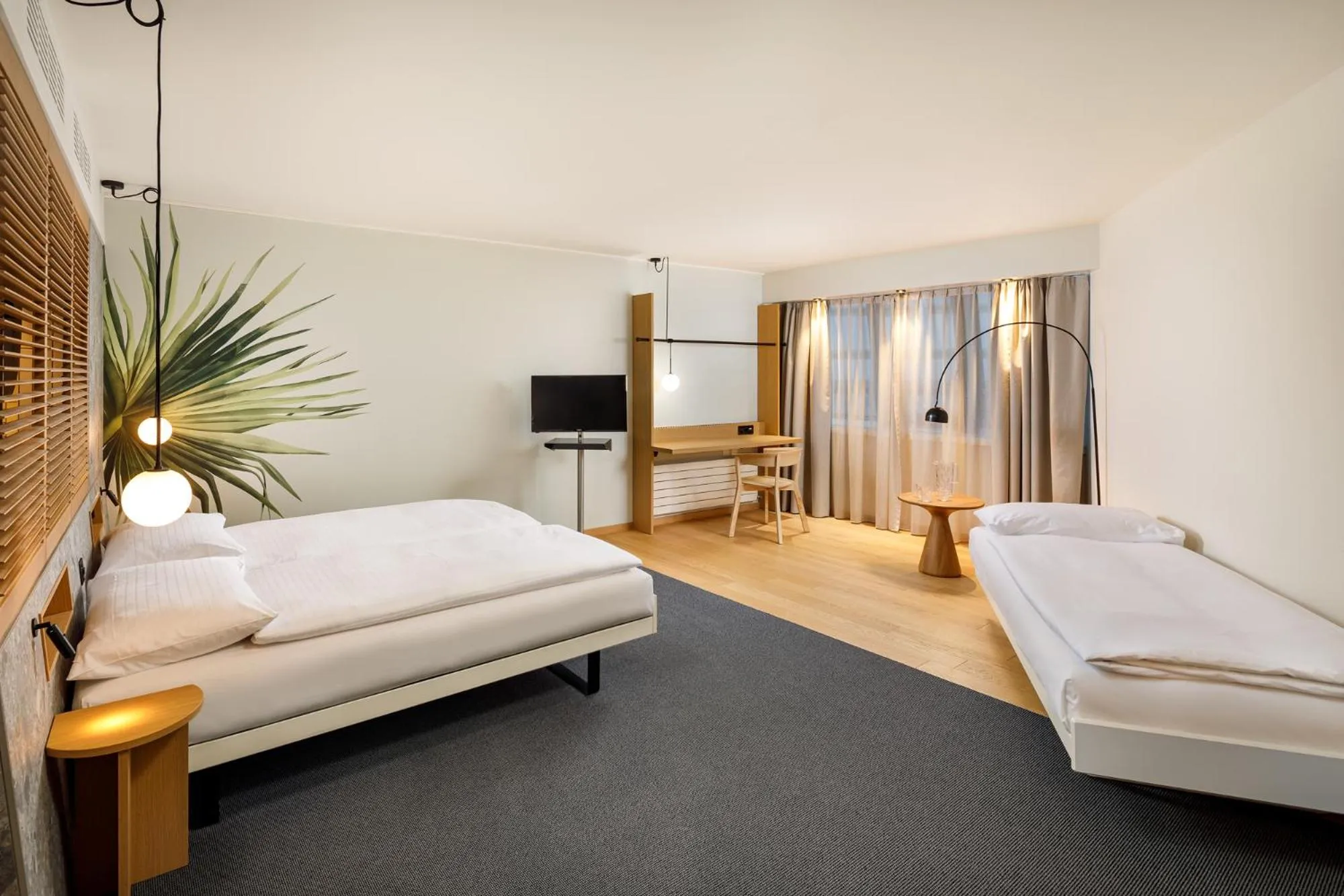 Bed in Palmiers by Fassbind