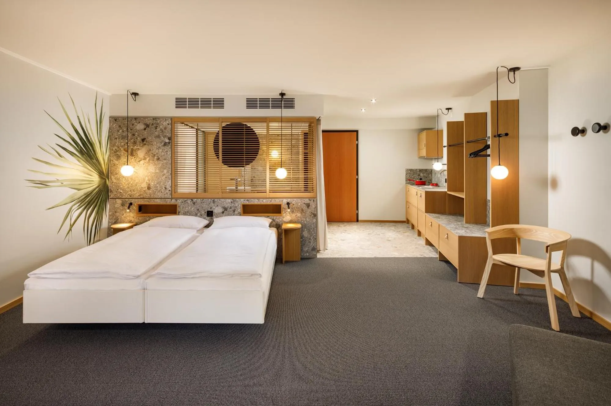 Bed in Palmiers by Fassbind