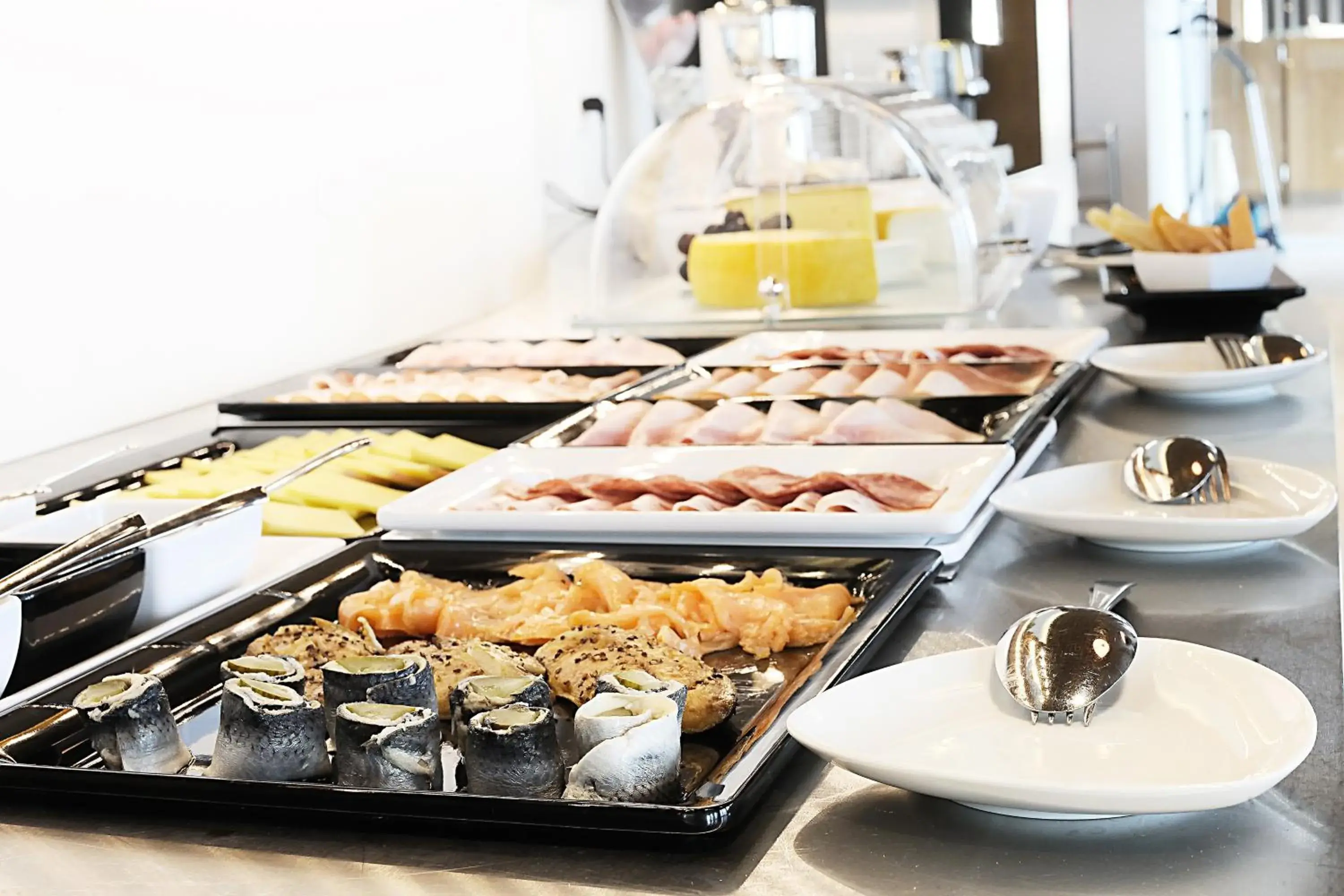 Restaurant/places to eat in Hotel Ambassador Restaurant/places to eat in Hotel Ambassador