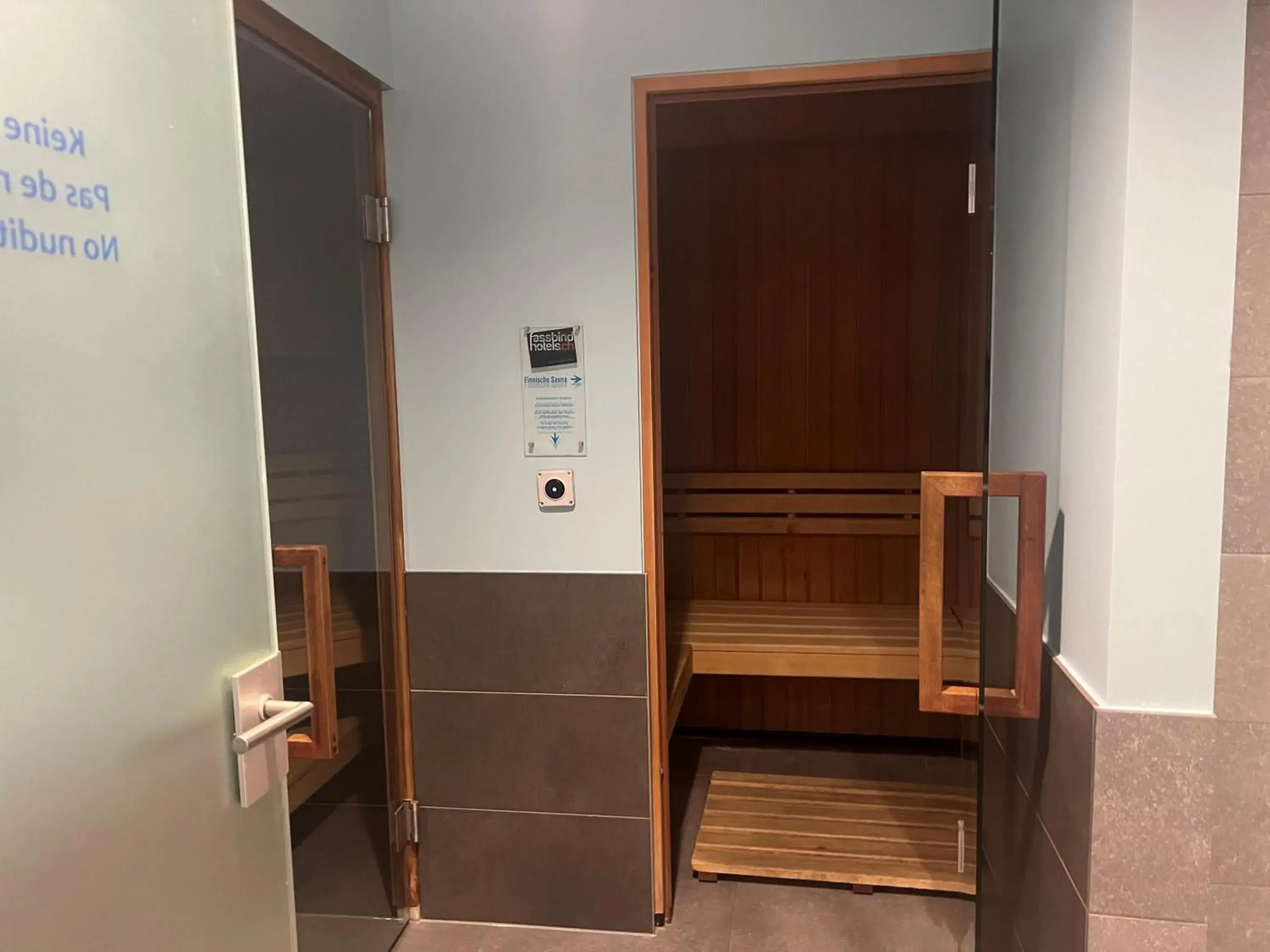 Swimming pool in Hotel Ambassador Swimming pool in Hotel Ambassador