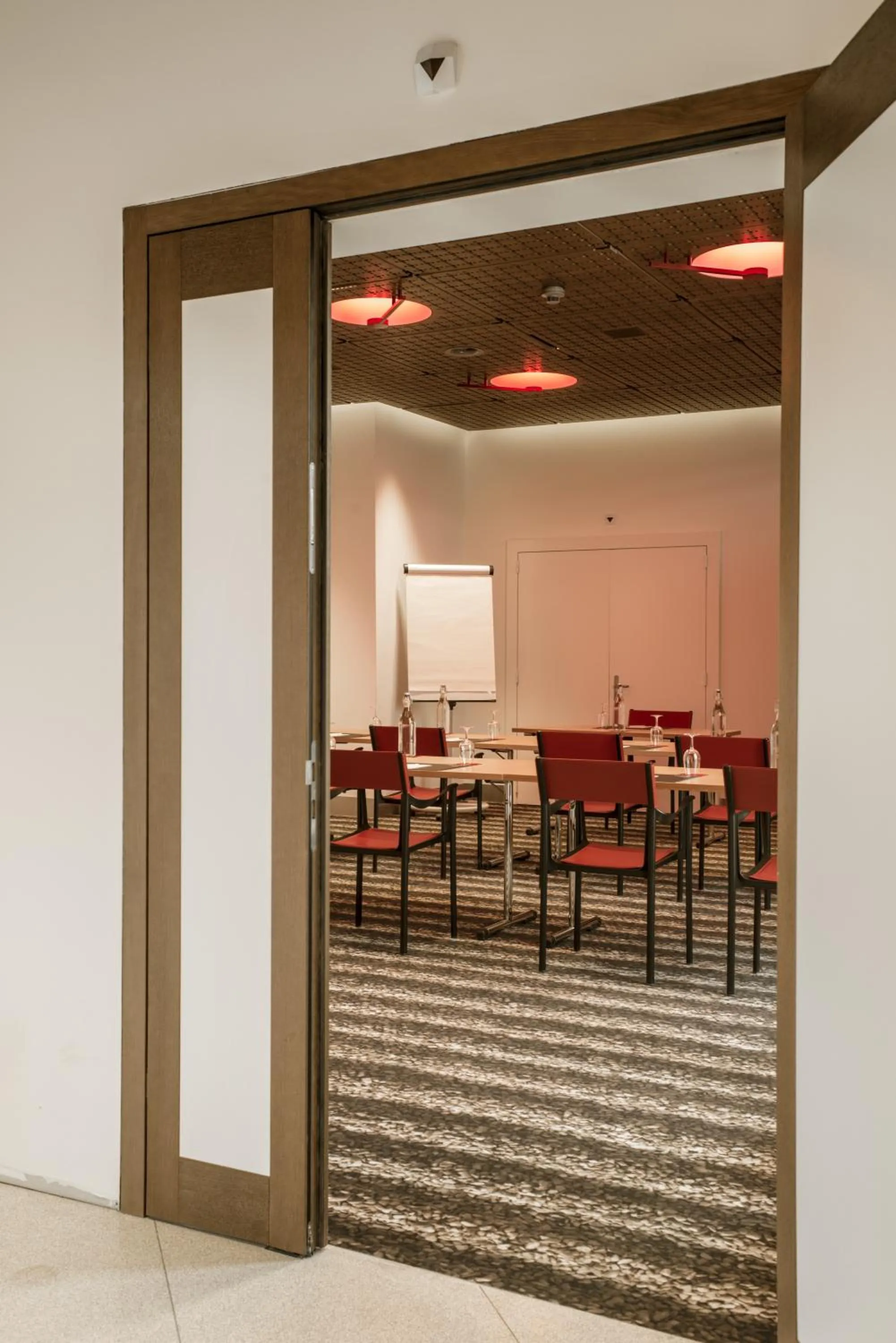 Business facilities in Hotel Ambassador