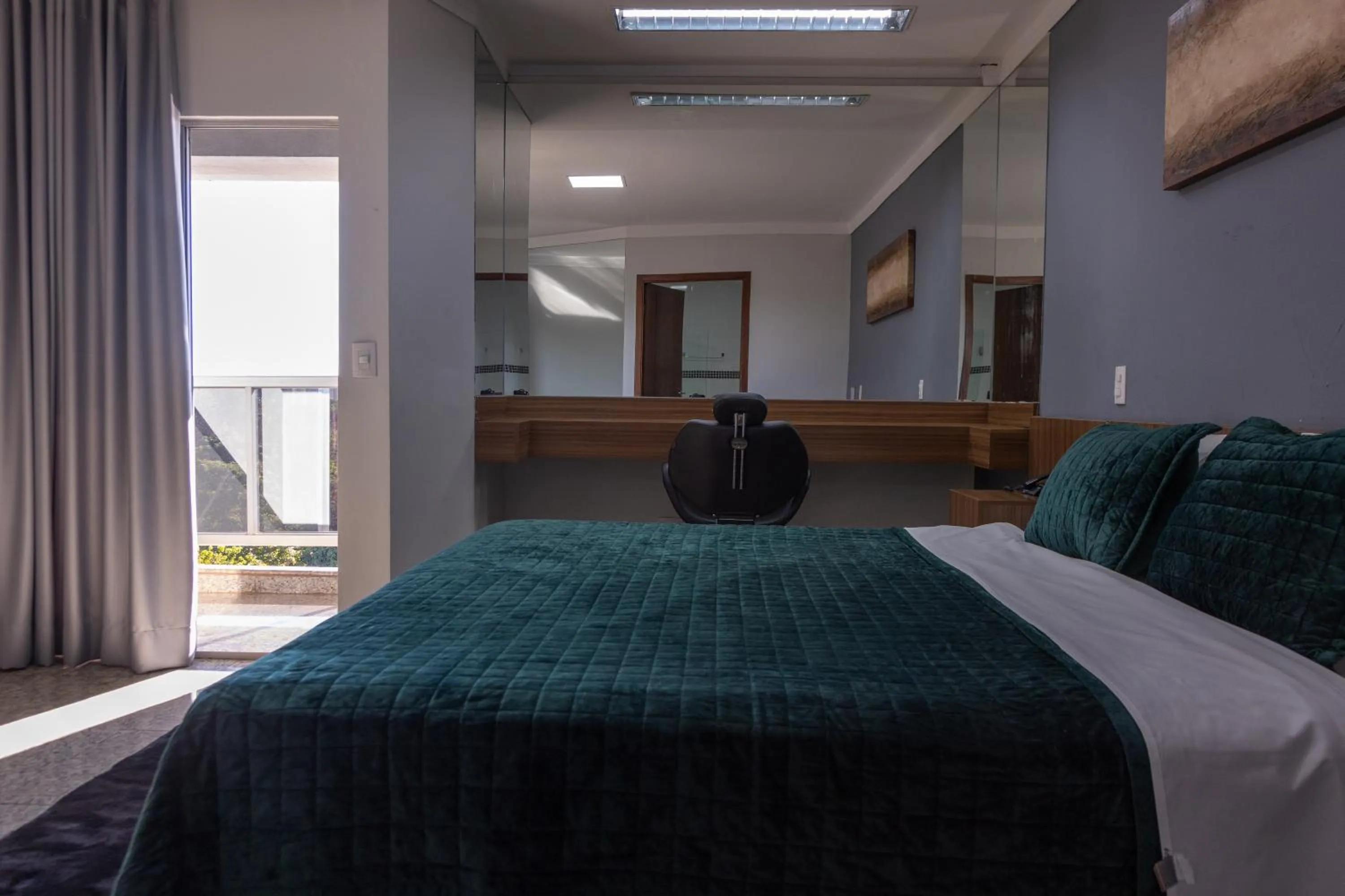 Bedroom, Bed in BOMBONATO HOTEL - Fácil Acesso ao Aeroporto e parque de Exposições ABCZ