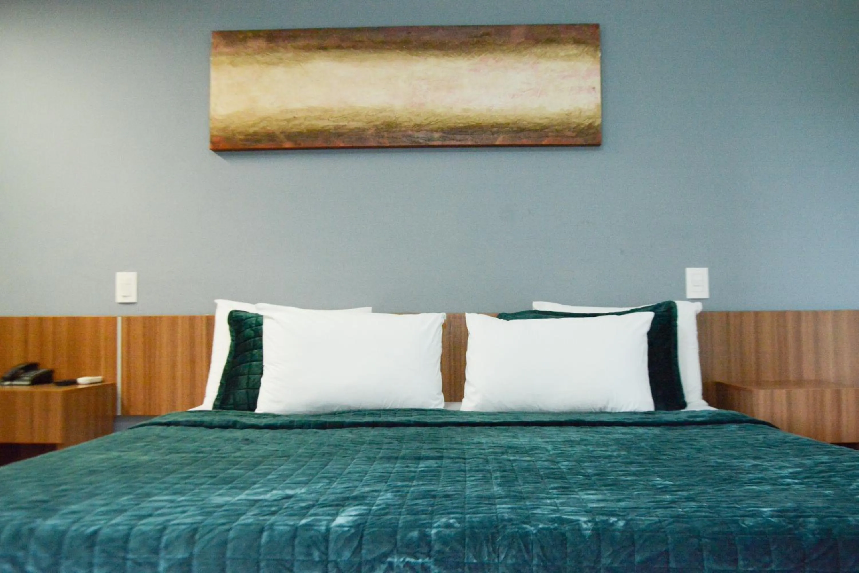 Bed in BOMBONATO HOTEL - Fácil Acesso ao Aeroporto e parque de Exposições ABCZ