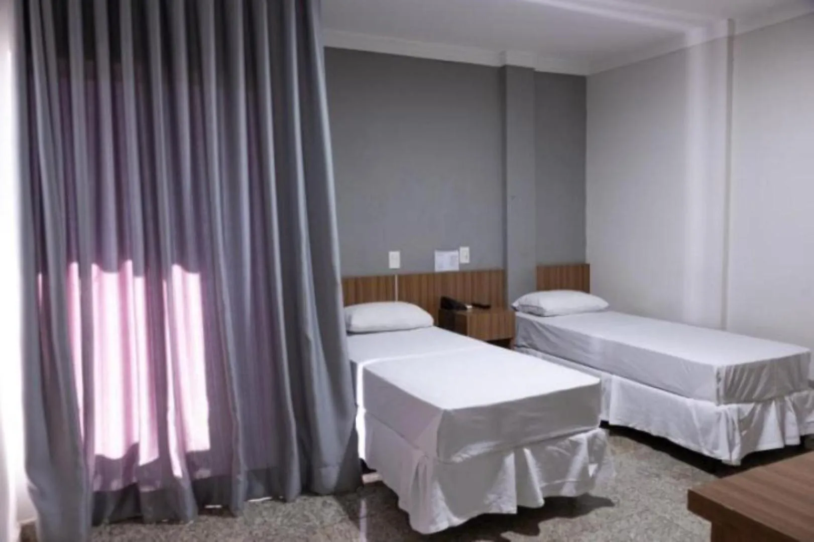 Bed in BOMBONATO HOTEL - Fácil Acesso ao Aeroporto e parque de Exposições ABCZ